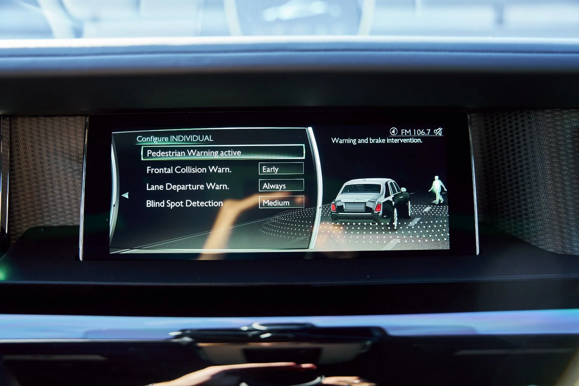 mph089_4157332774_Used_2024_Rolls_Royce_Phantom_Base_1770700191_6cfe9349b0