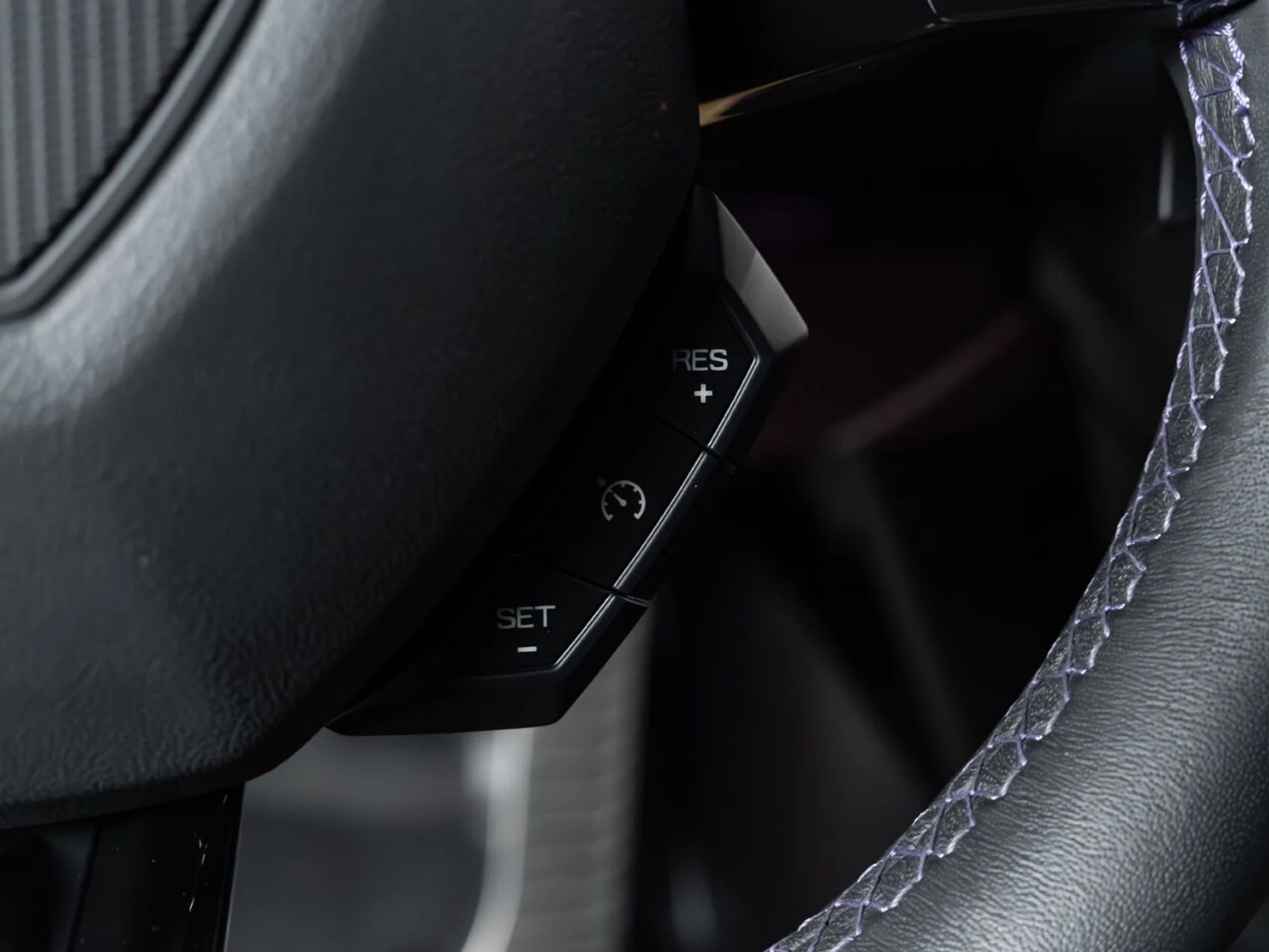 mph089_4206868200_lamborghini_huracan_tecnica_2023_ed12615809