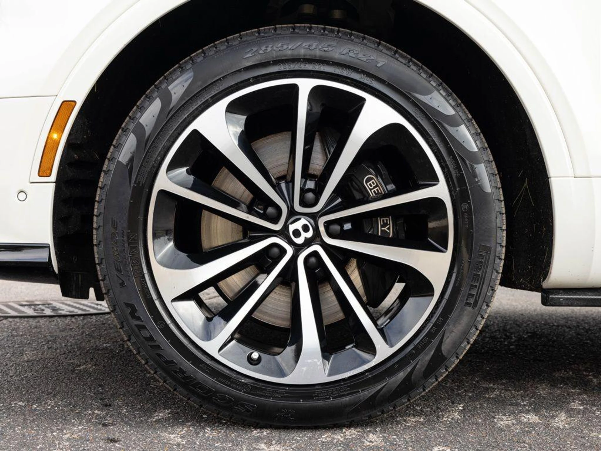 mph089_4279070163_492619448_69860455180868074e36c6df_a02459e152