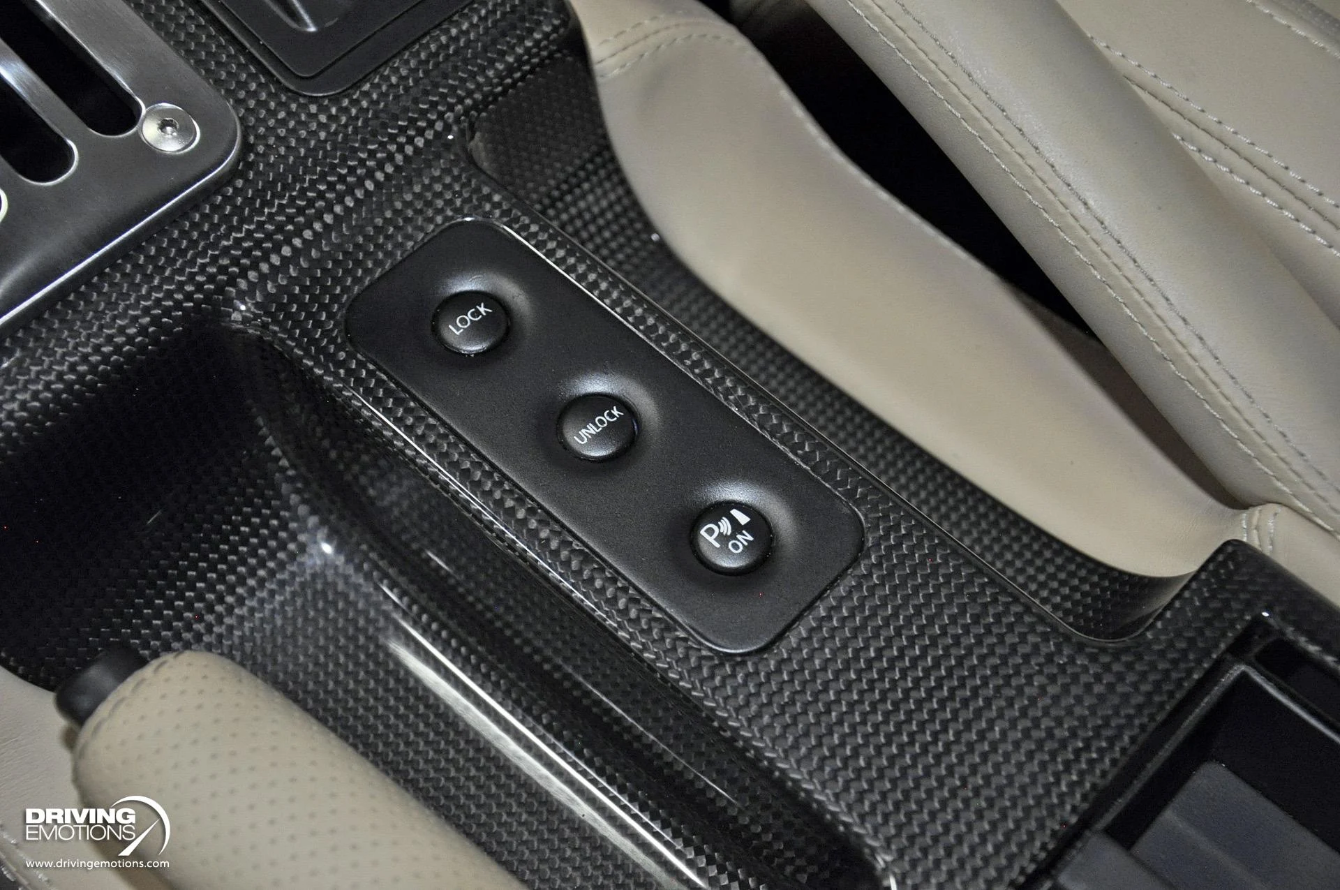 mph089_526809950_867_p90_l_c9158dd1c3