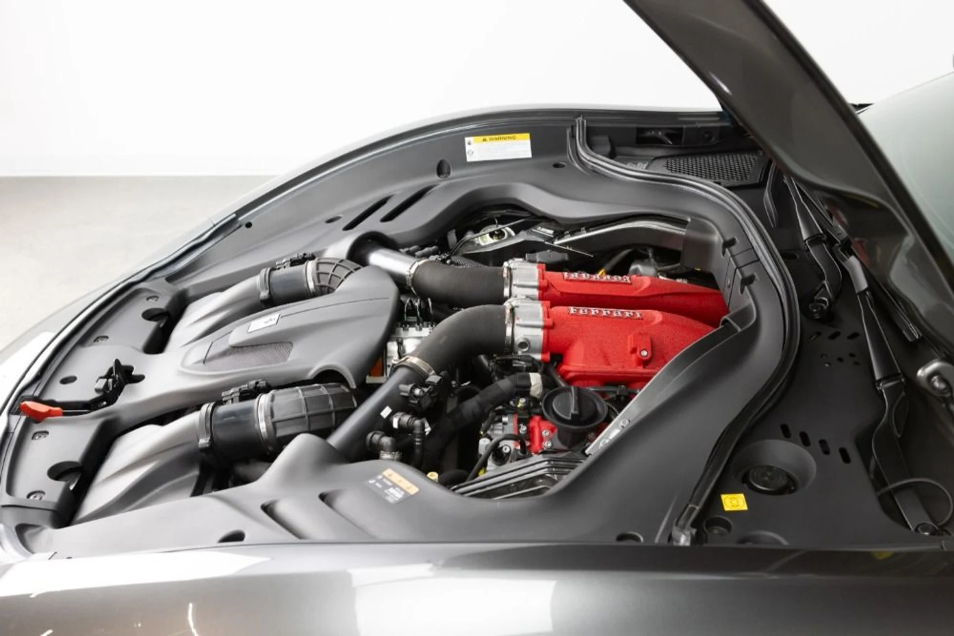 mph089_680710725_Used_2023_Ferrari_Roma_aea682f93f