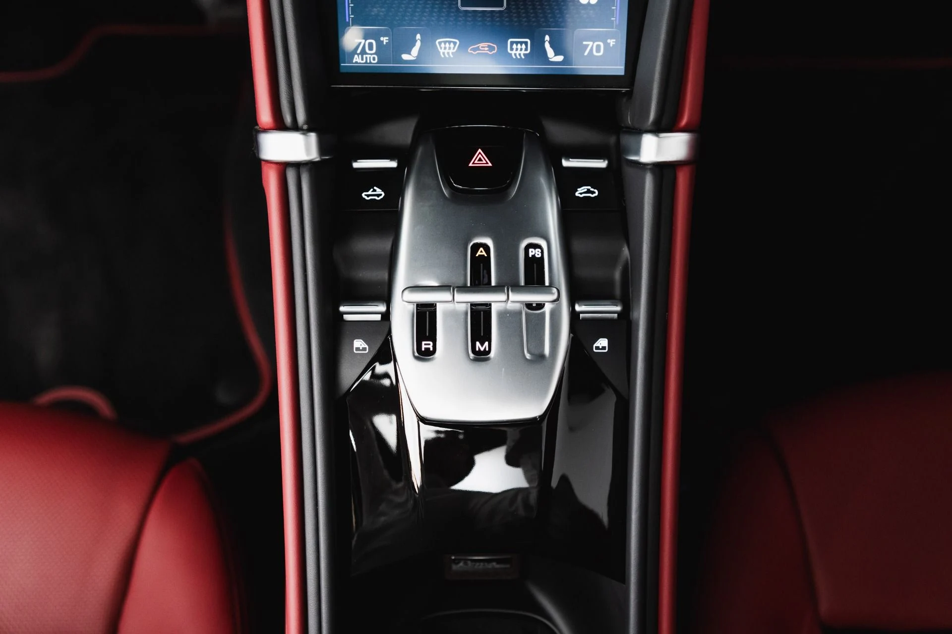 mph089_869873632_Used_2024_Ferrari_Roma_Spider_1772567163_d4bb27d46d