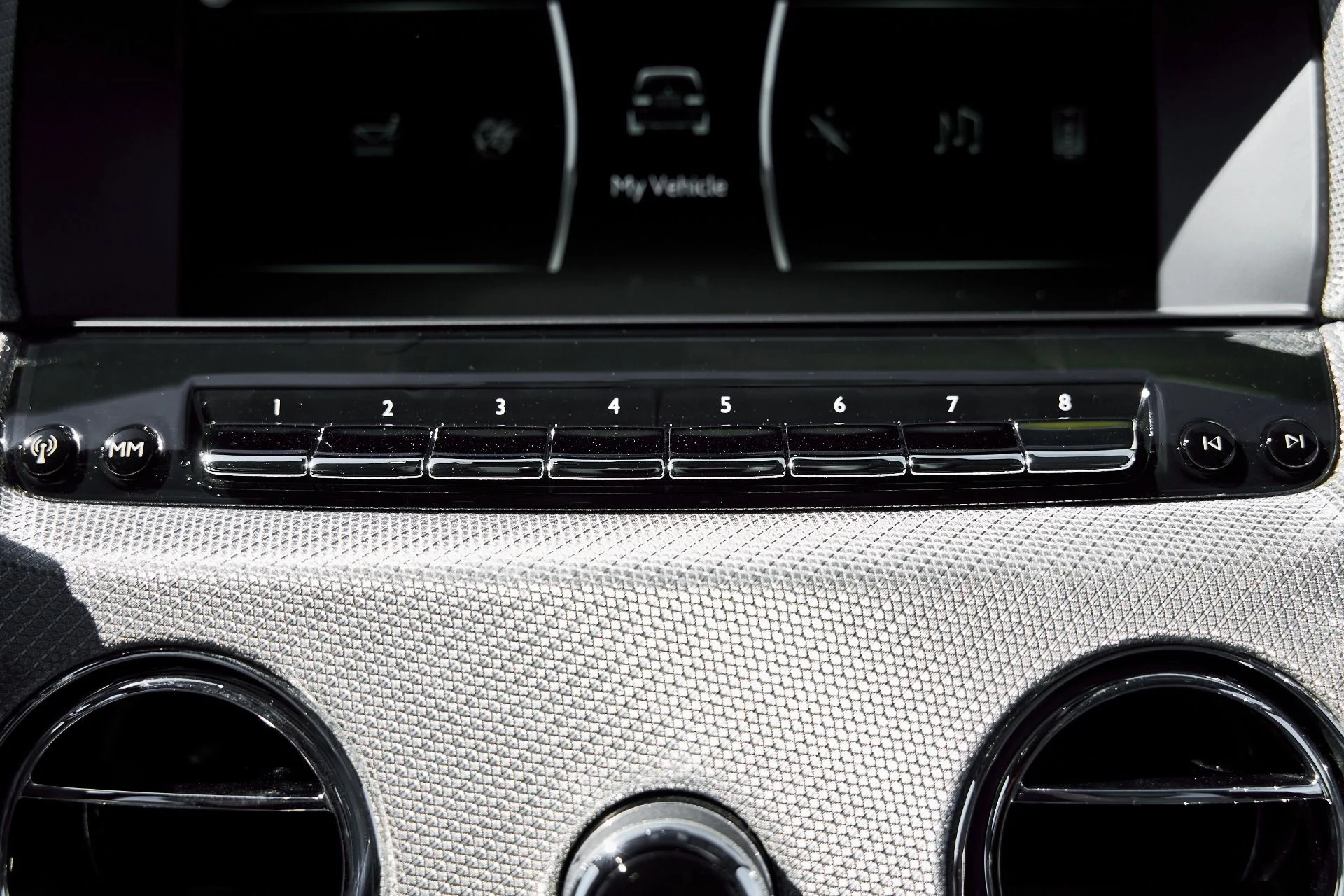 mph089_96228070_Used_2024_Rolls_Royce_Cullinan_Base_1773162707_be15be220a