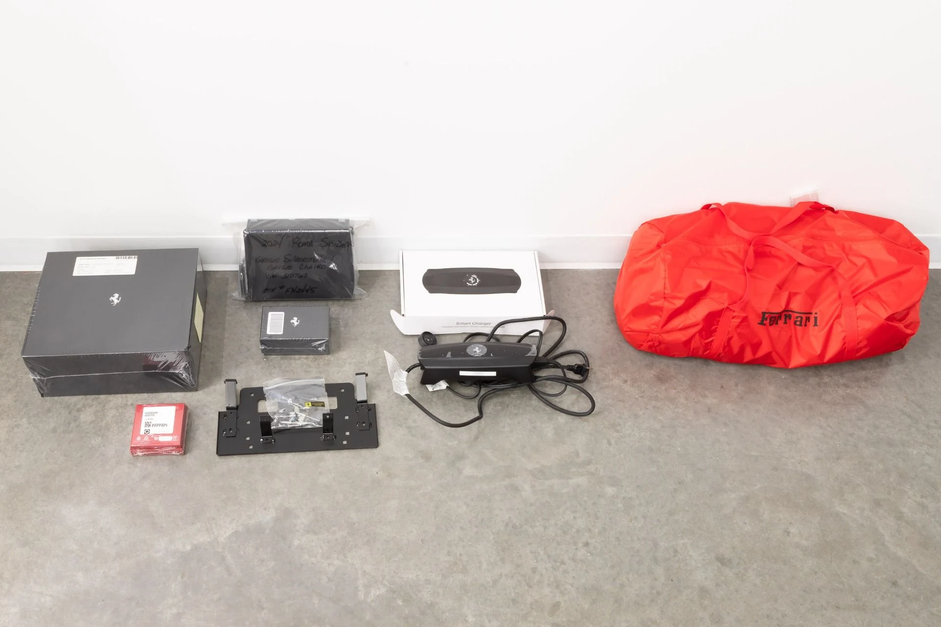 mph090_1051466850_Used_2024_Ferrari_Roma_Spider_1772566645_ce1d44252e