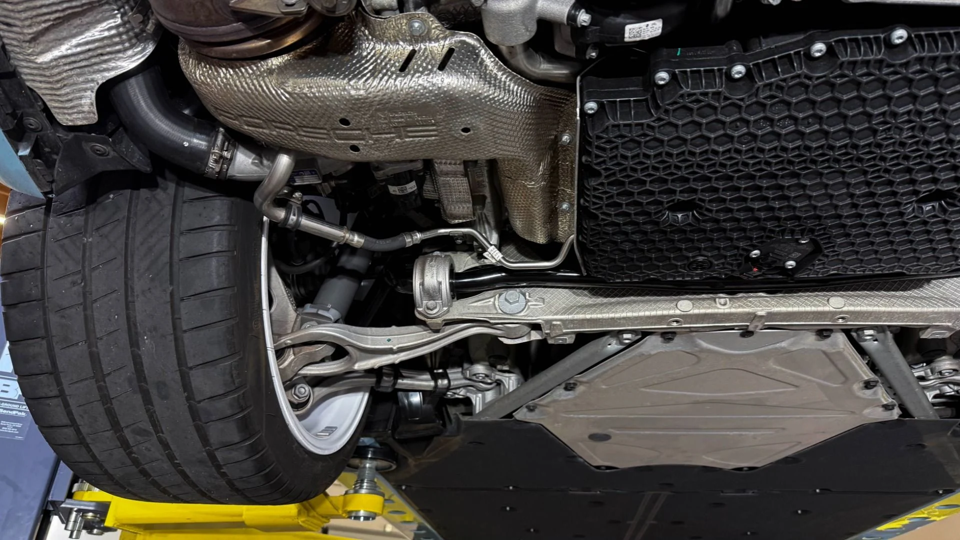 mph090_1304373074_Used_2023_Porsche_911_Targa_4_GTS_1762299539_931e7066fe