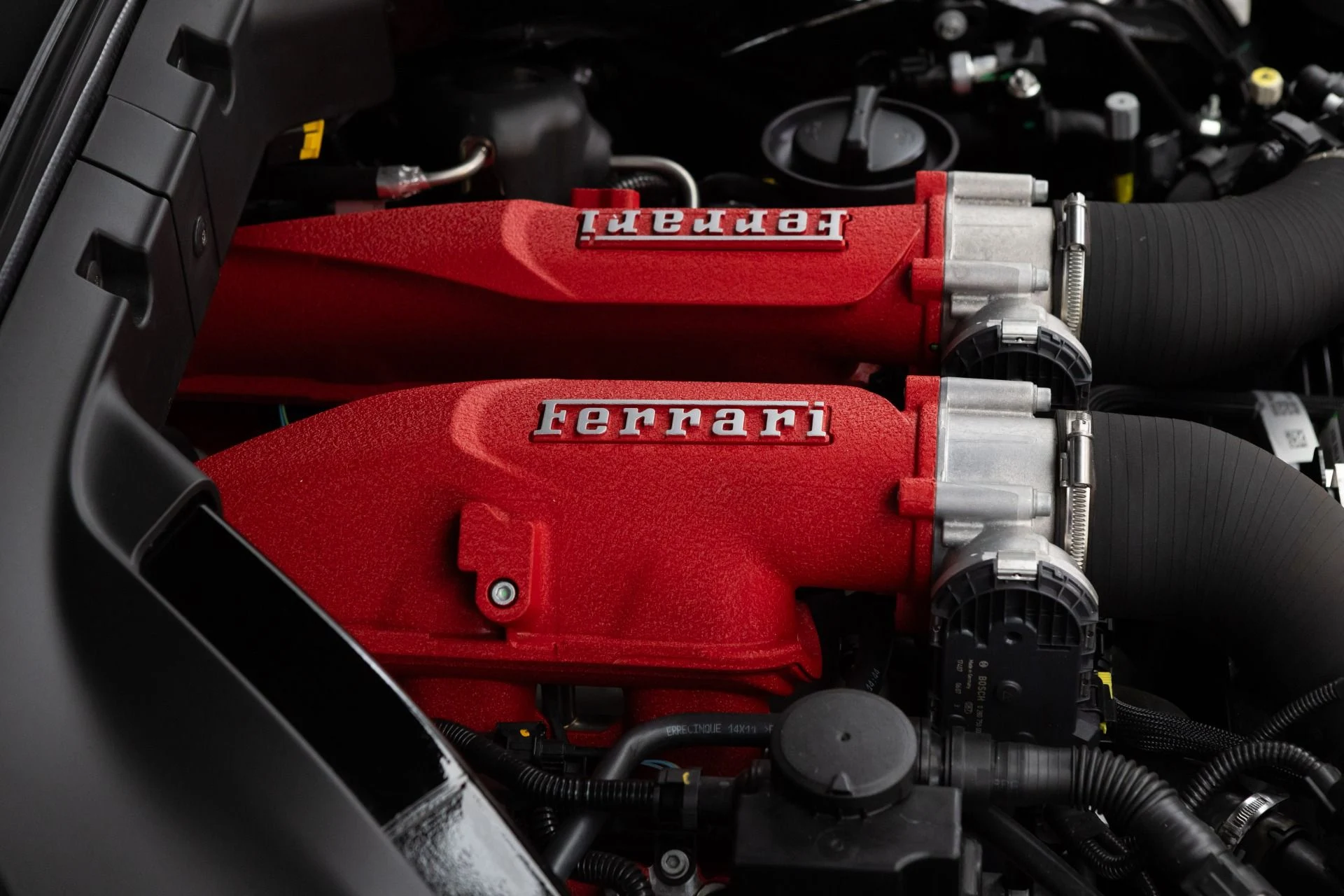 mph090_1382408855_Used_2022_Ferrari_Roma_1780497234_6d498e2628