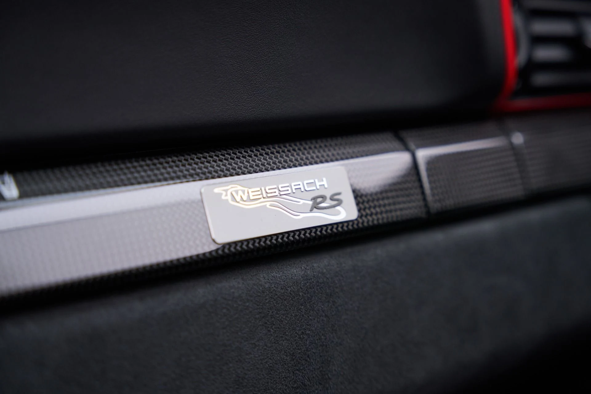mph090_1609683503_Used_2018_Porsche_911_GT_2_RS_1792687281_88a4629ad0