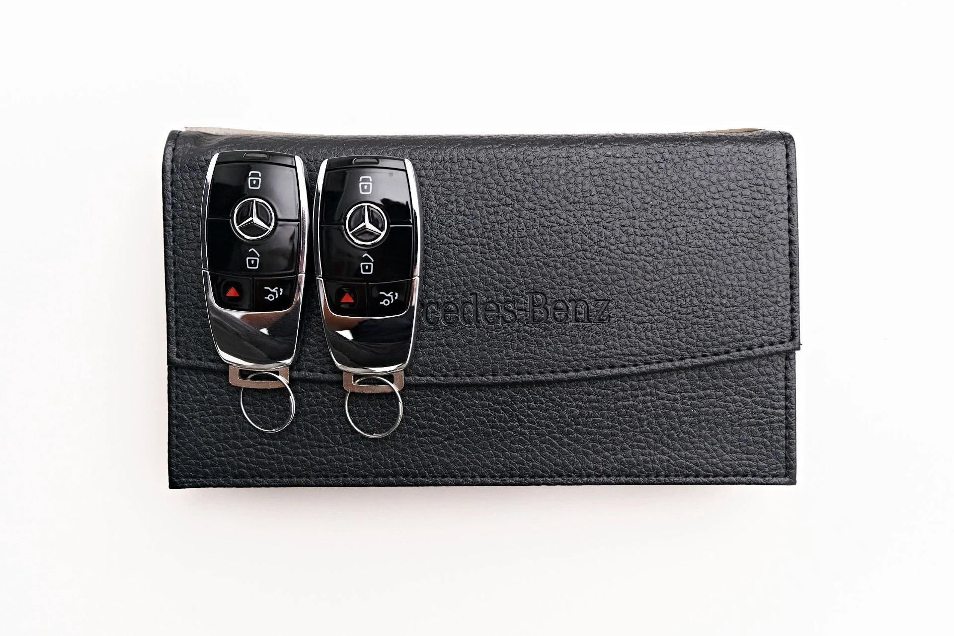 mph090_1734093771_Used_2024_Mercedes_Benz_GLS_Maybach_GLS_600_1723928660_ae51b760c9
