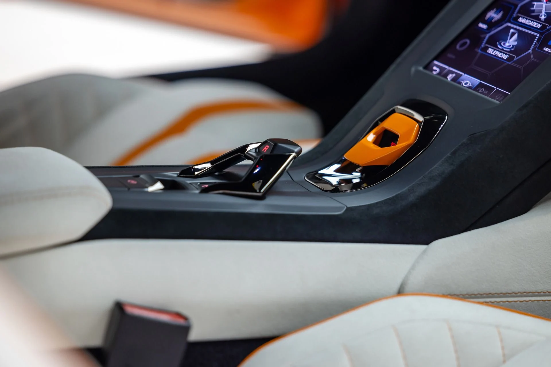 mph090_1843968788_13165_p91_l_54d09d48ca