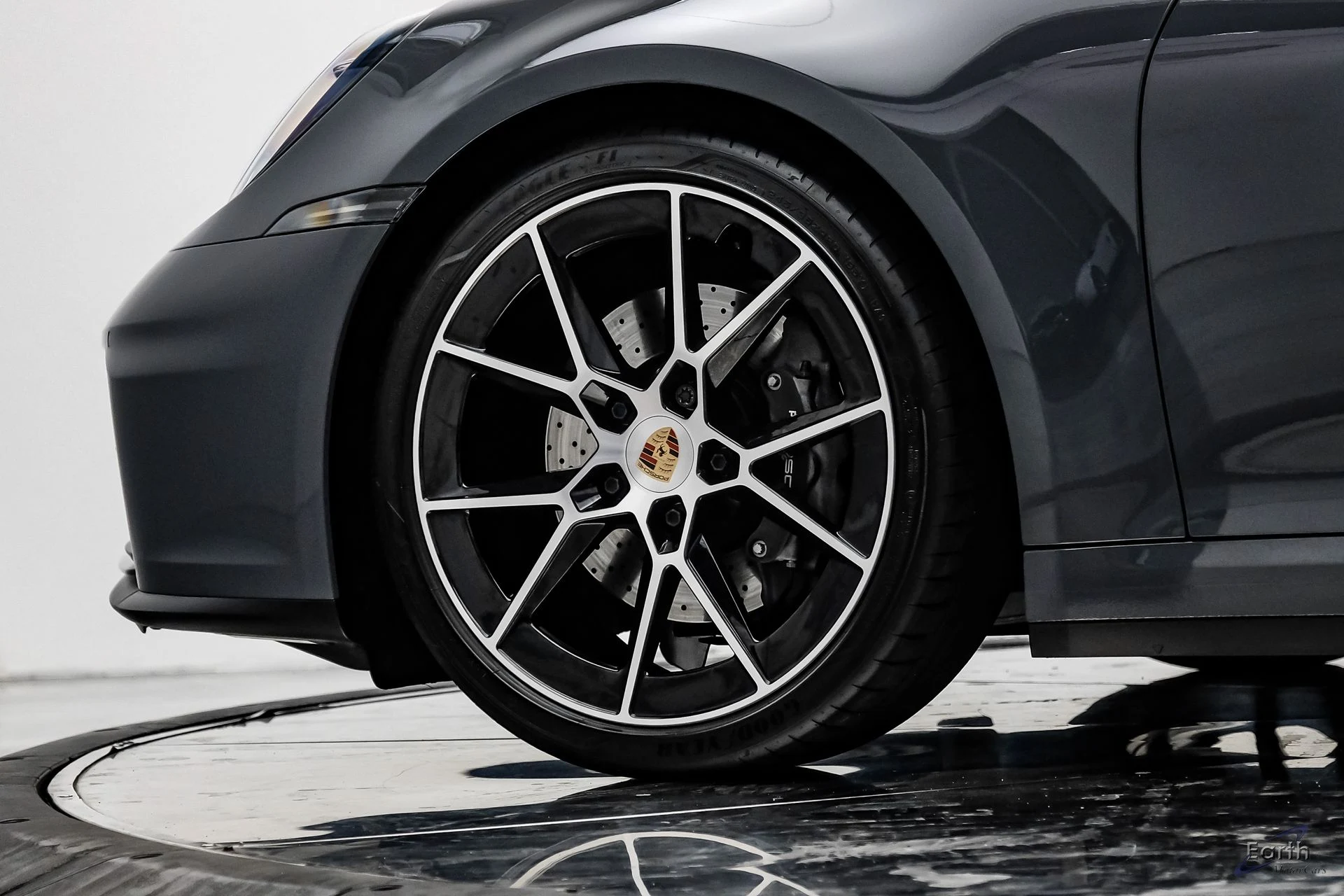 mph090_1945343911_e89ac345c6e8372e3eab95872fff234bx_63b57c664c