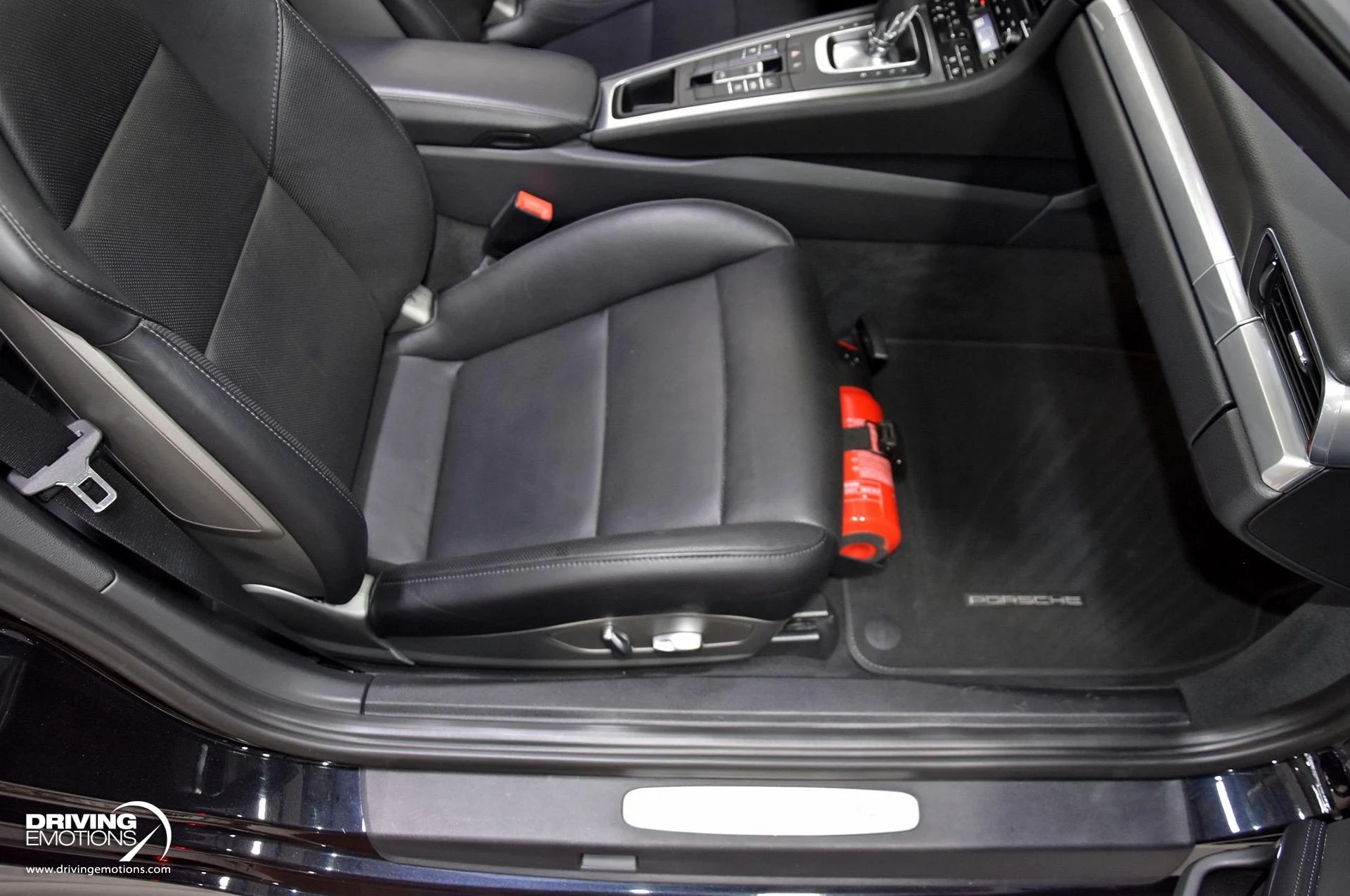 mph090_2010872183_868_p91_l_9a03a57f67