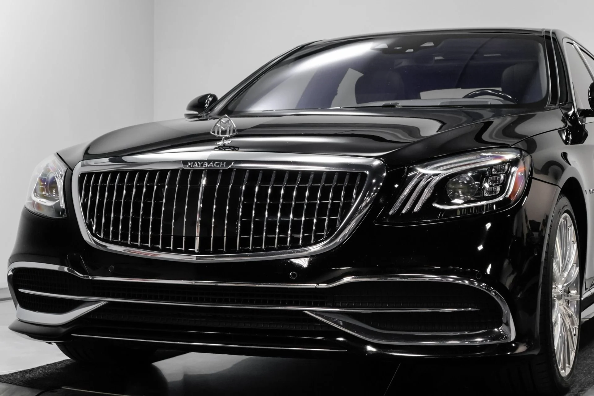 mph090_2047589495_Used_2019_Mercedes_Benz_S_Class_Maybach_S_650_1763220907_8130fb47ea