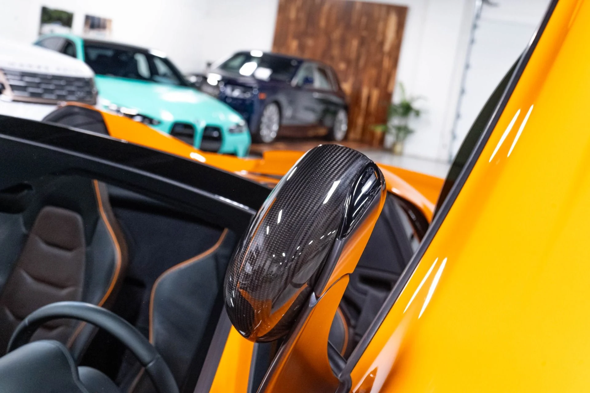 mph090_2201184129_Used_2015_Mc_Laren_650_S_Spider_1784647983_7e10c70327