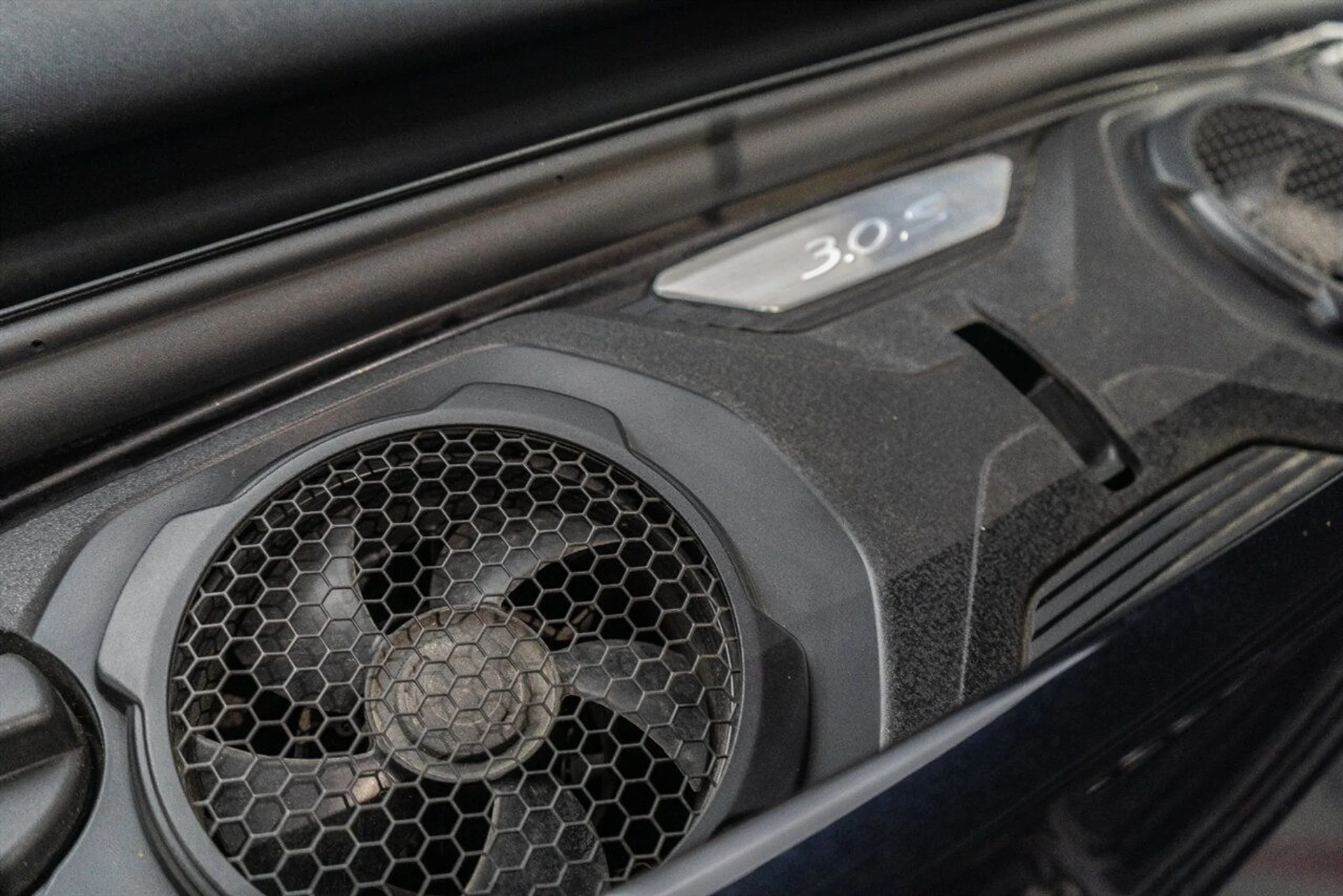 mph090_2410762818_8665b5928b_1280_d59abe8cff