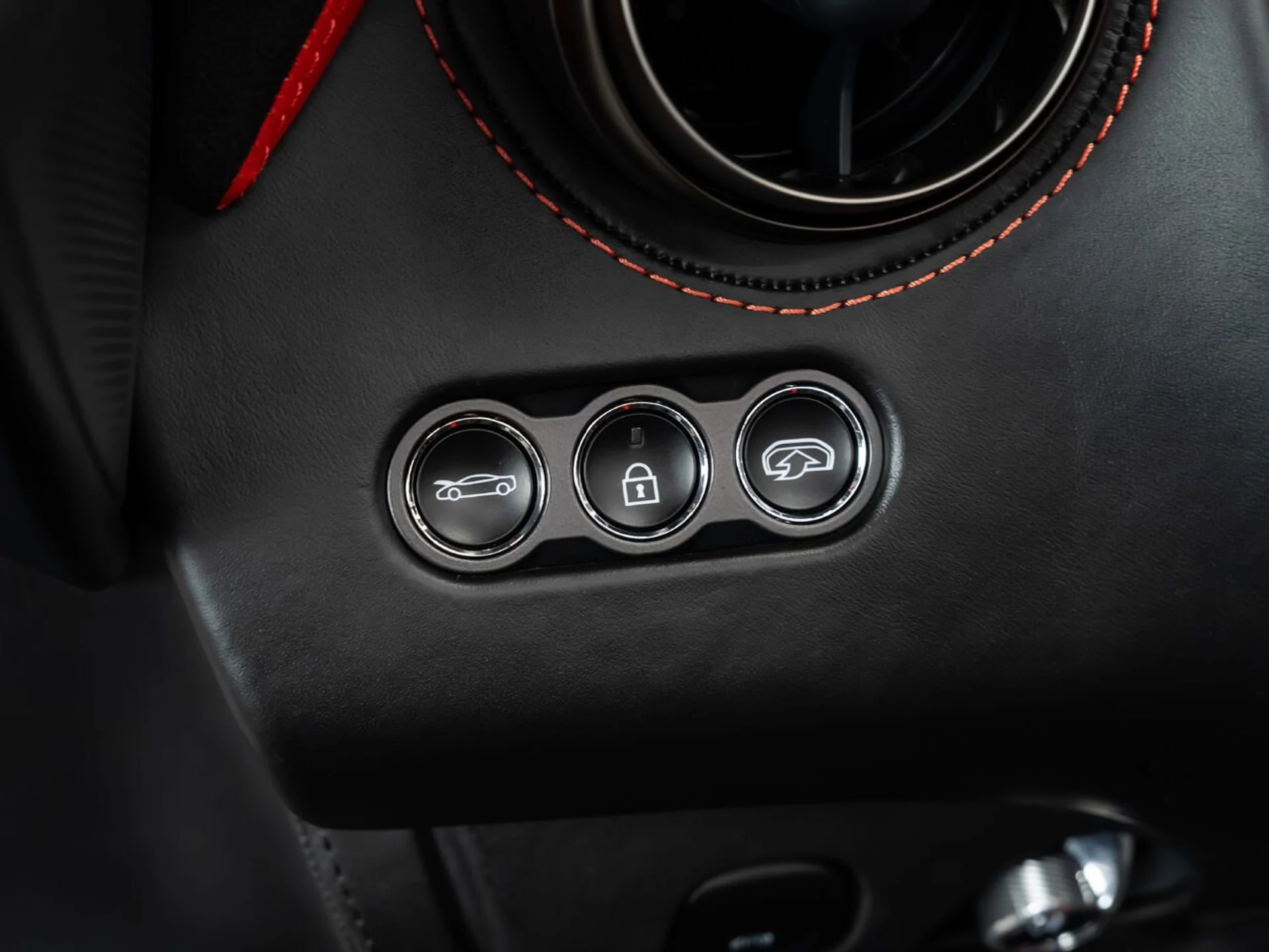 mph090_2486082241_mclaren_720s_2019_a445fd3927