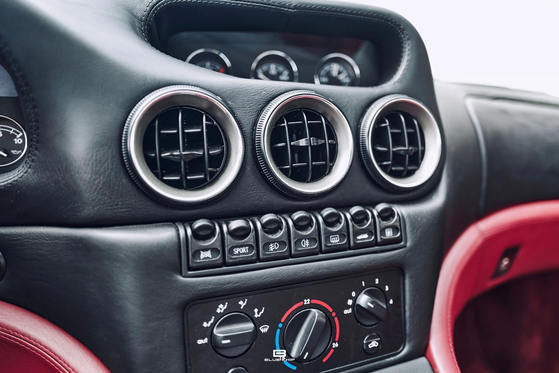 mph090_2551653117_69b4748ba129b02afb910b38_L1190424_fdceeccca5