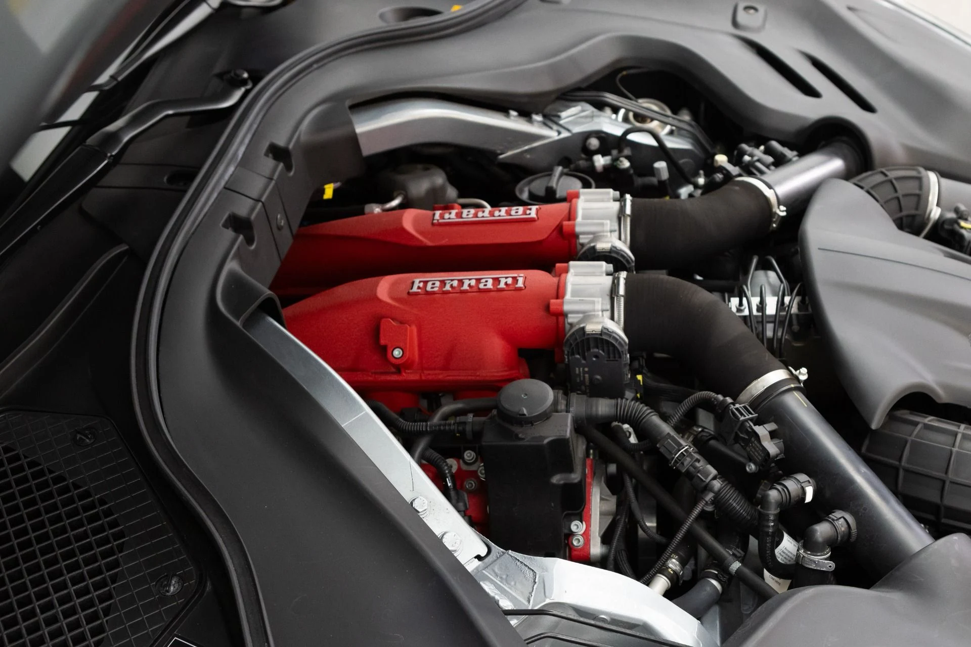 mph090_3114525833_Used_2019_Ferrari_Portofino_1792420414_ebdfdd95d6