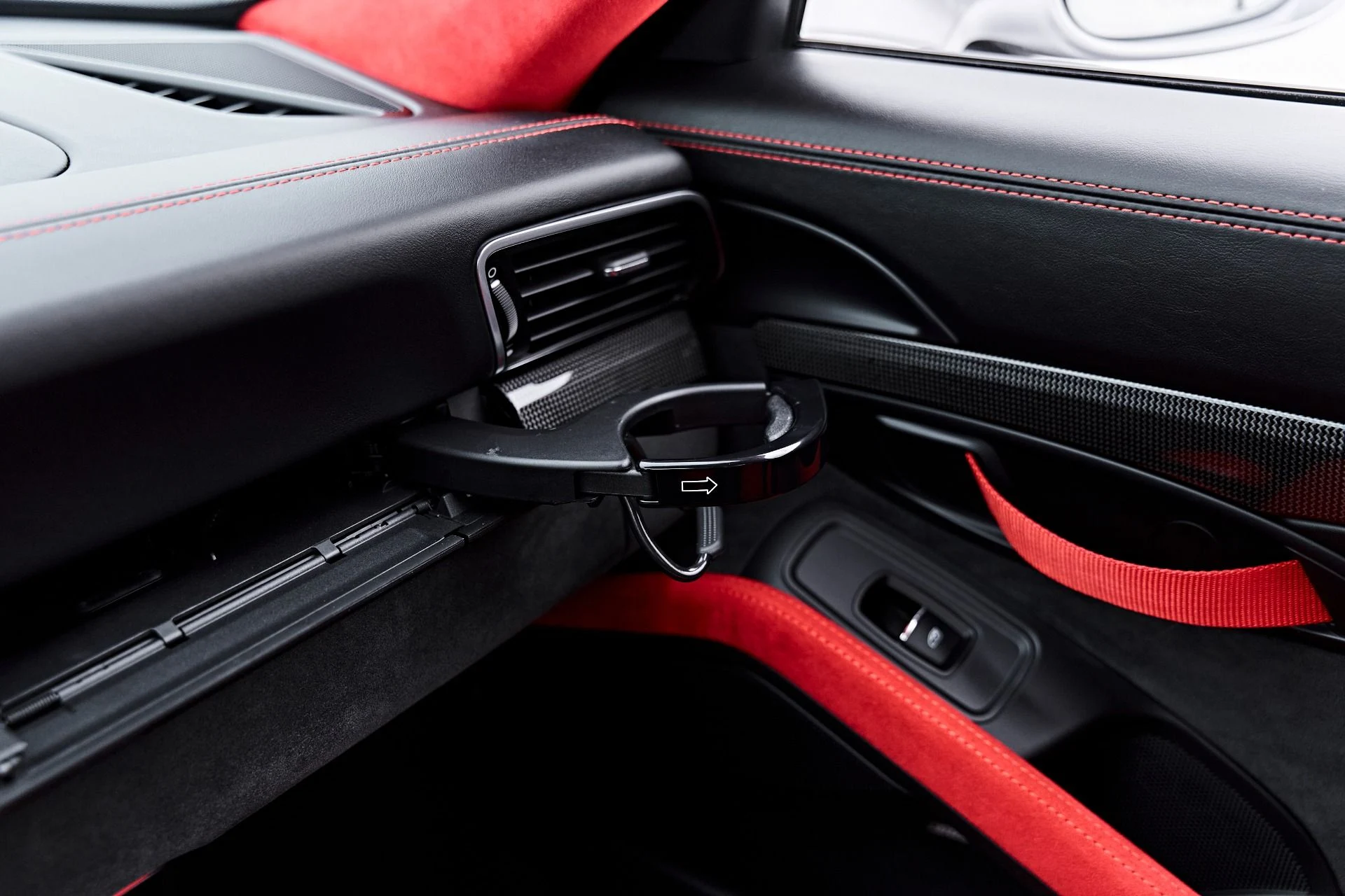 mph090_3135432798_Used_2019_Porsche_911_GT_2_RS_1788559361_ab9f400e6d