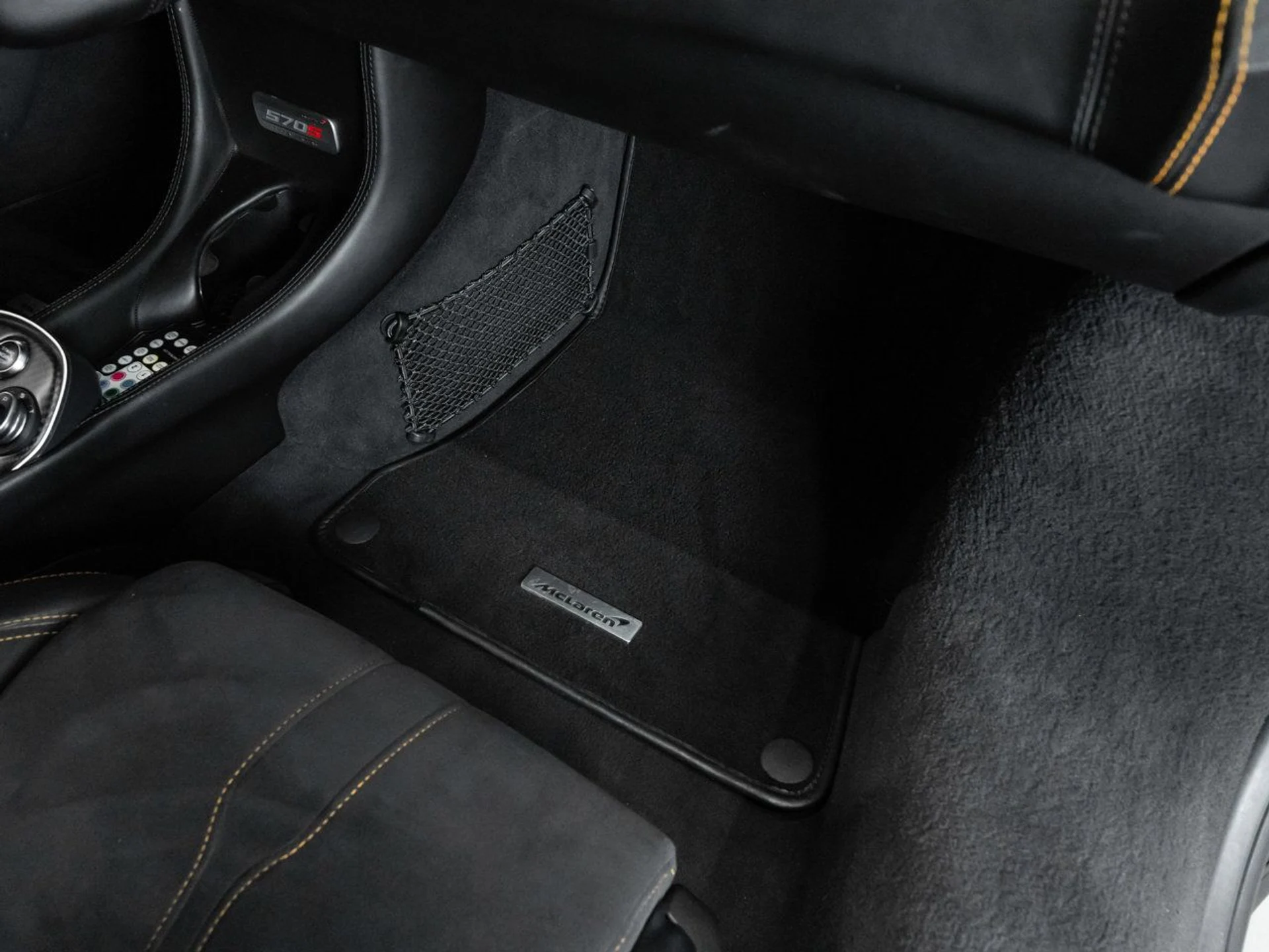 mph090_3301403050_mclaren_570s_2017_f1a68febad