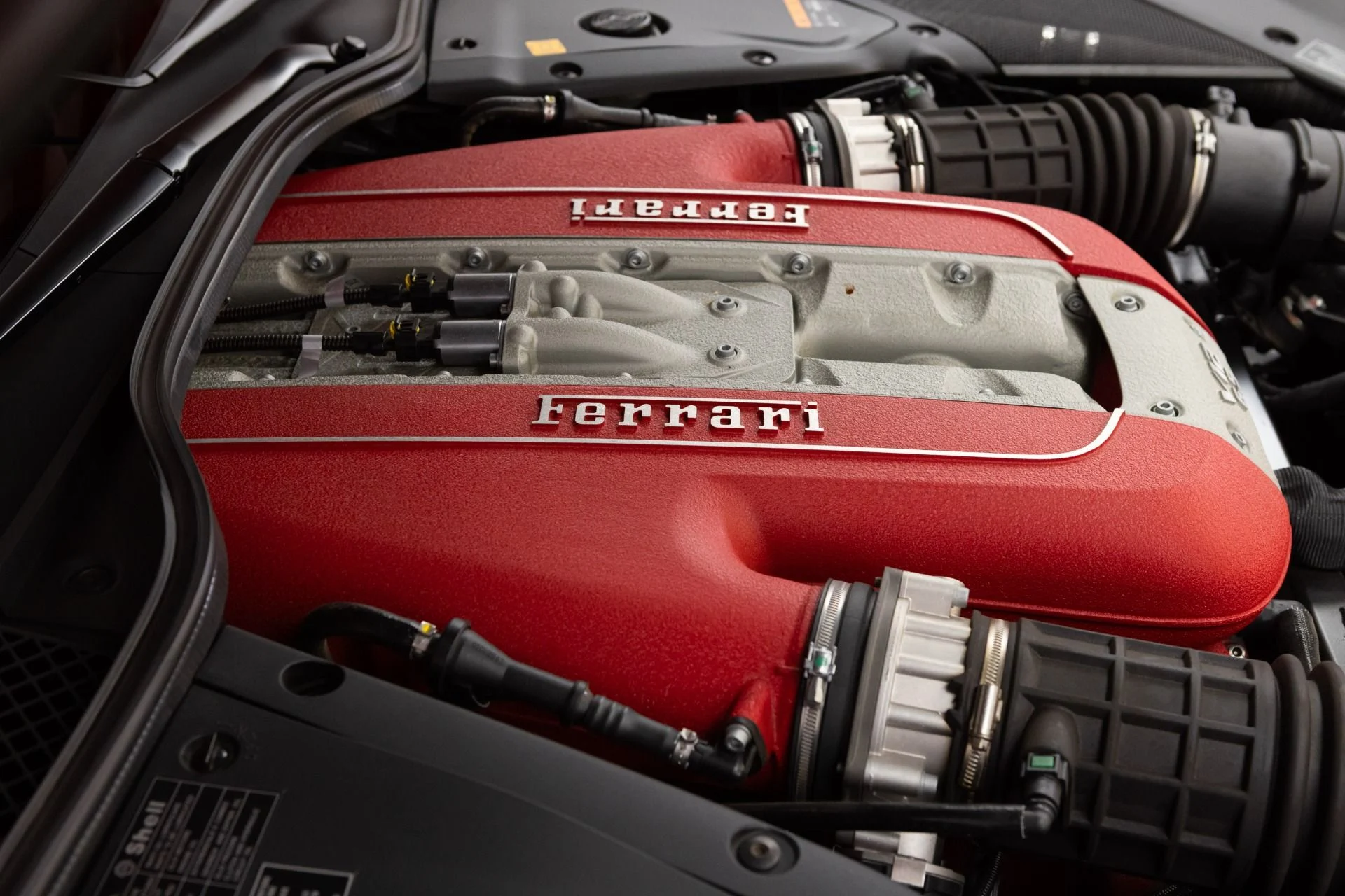 mph090_360051466_Used_2018_Ferrari_812_Superfast_1775055143_4f87d8b49d