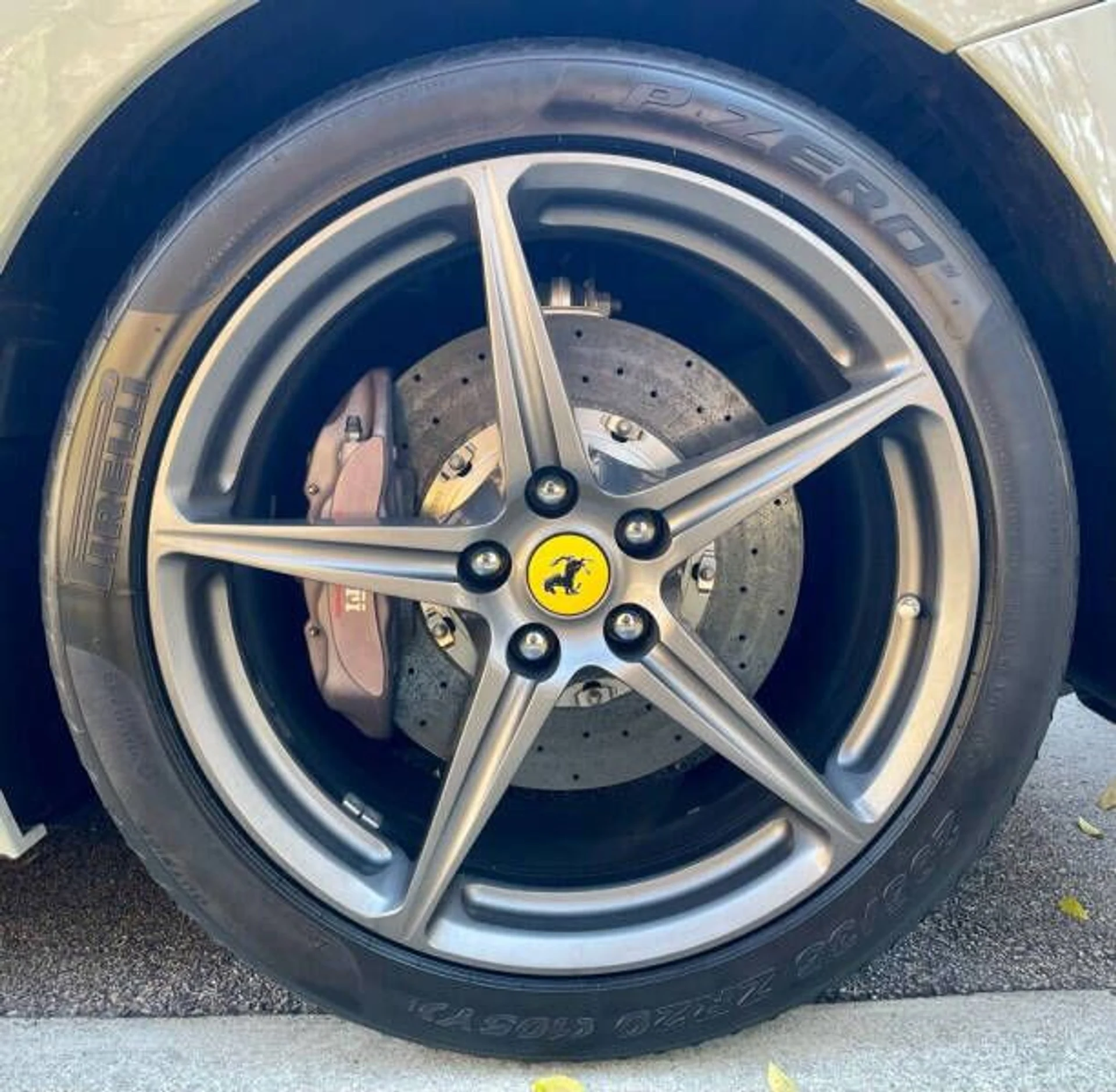 mph090_3667731301_2013_ferrari_458_spider_base_2dr_convertible_602b853bf2