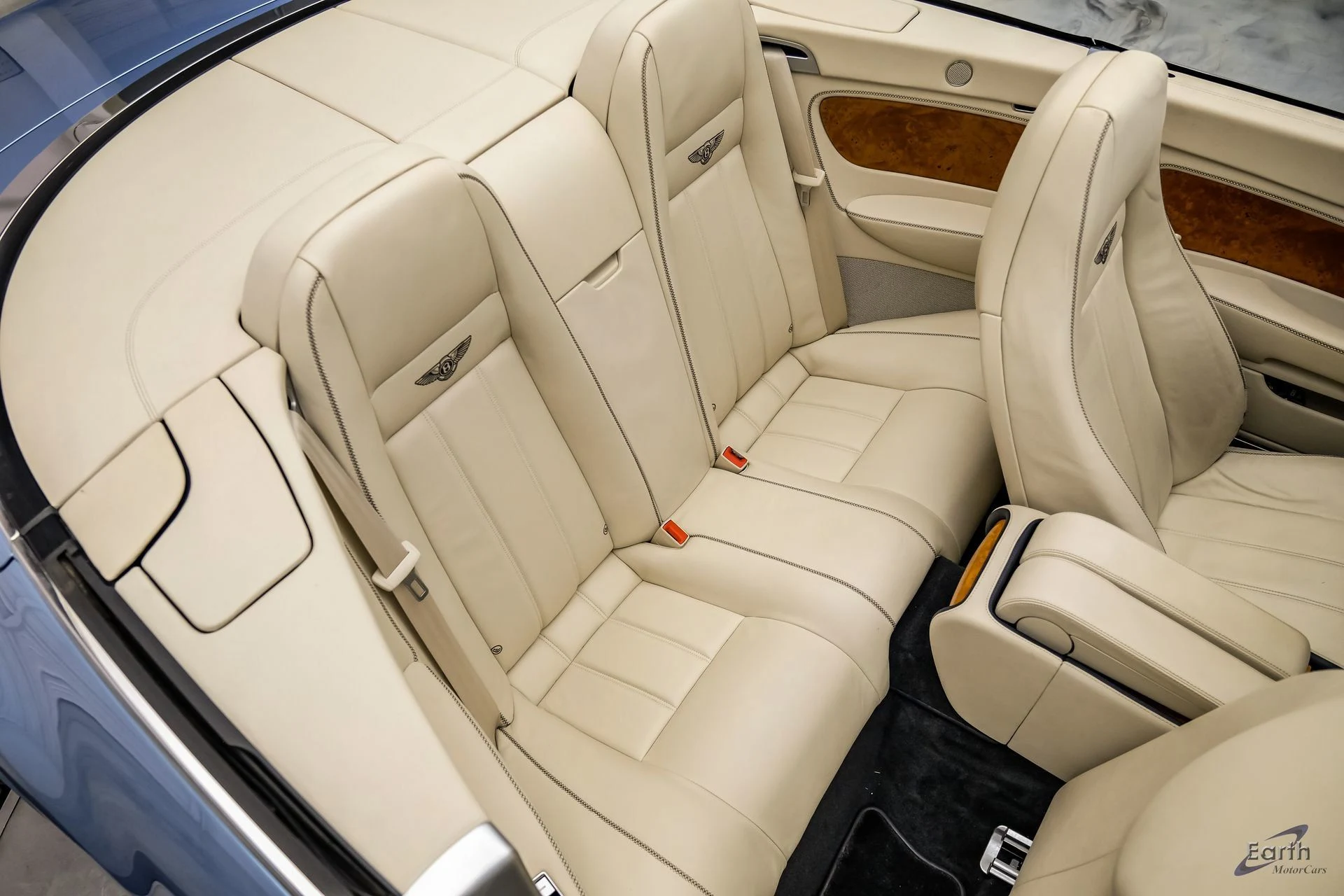 mph090_3725280058_4c547e2ea3ed7221690502835122a1bax_1e32355dcd