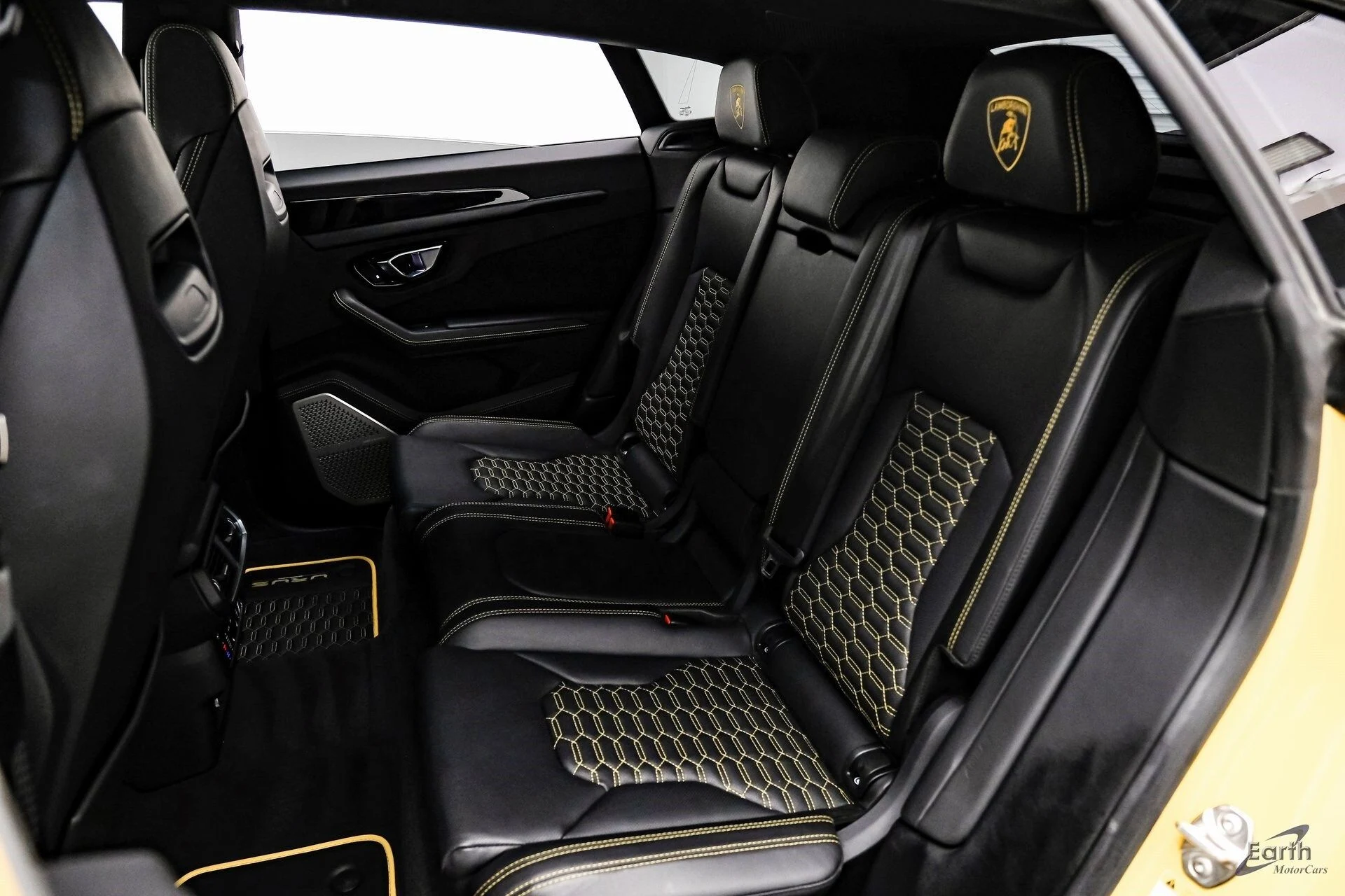 mph090_3756082275_3ef82c831aef44a076fad2f53a855338x_0676c15829