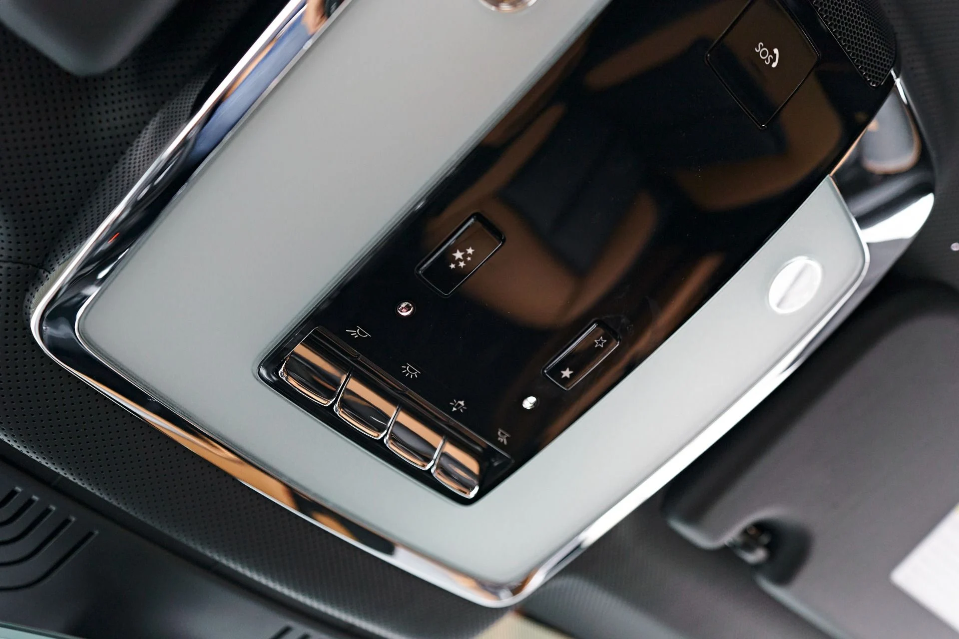 mph090_3786595304_Used_2022_Rolls_Royce_Cullinan_Base_1679686724_67a8e51697