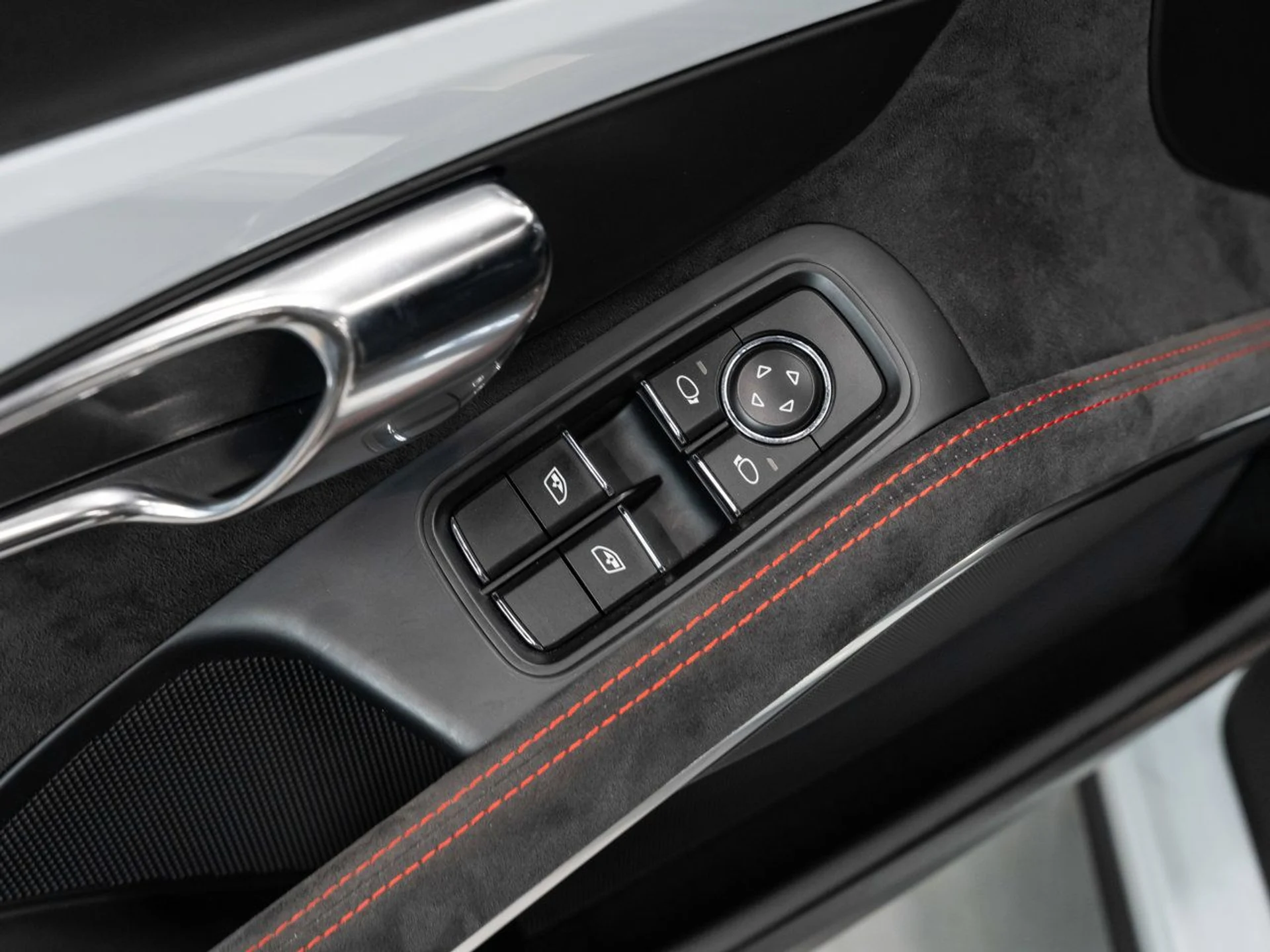 mph090_3881679129_porsche_911_2015_7e2757aa90