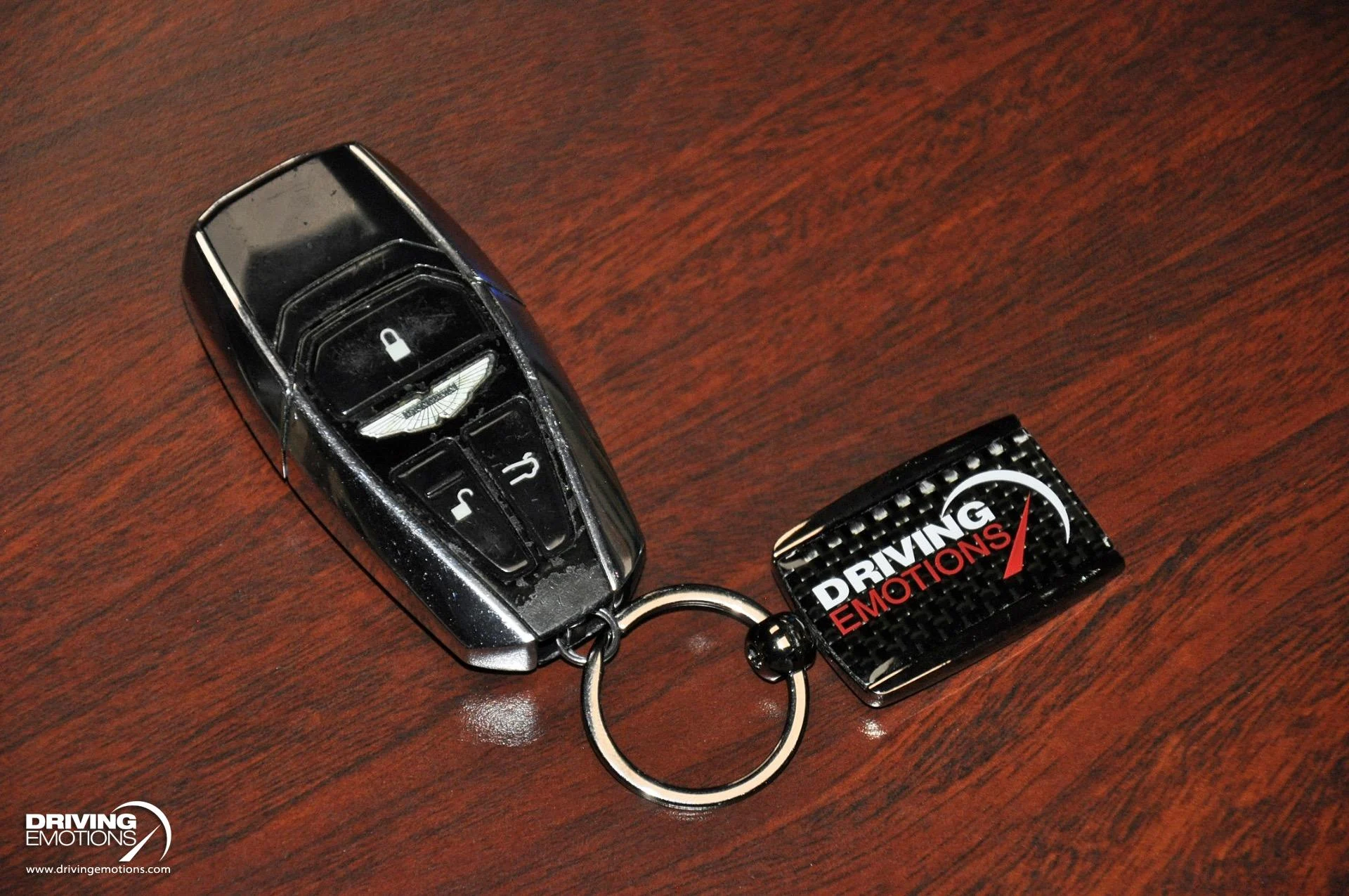 mph090_4010077740_861_p91_l_17d1277e7d