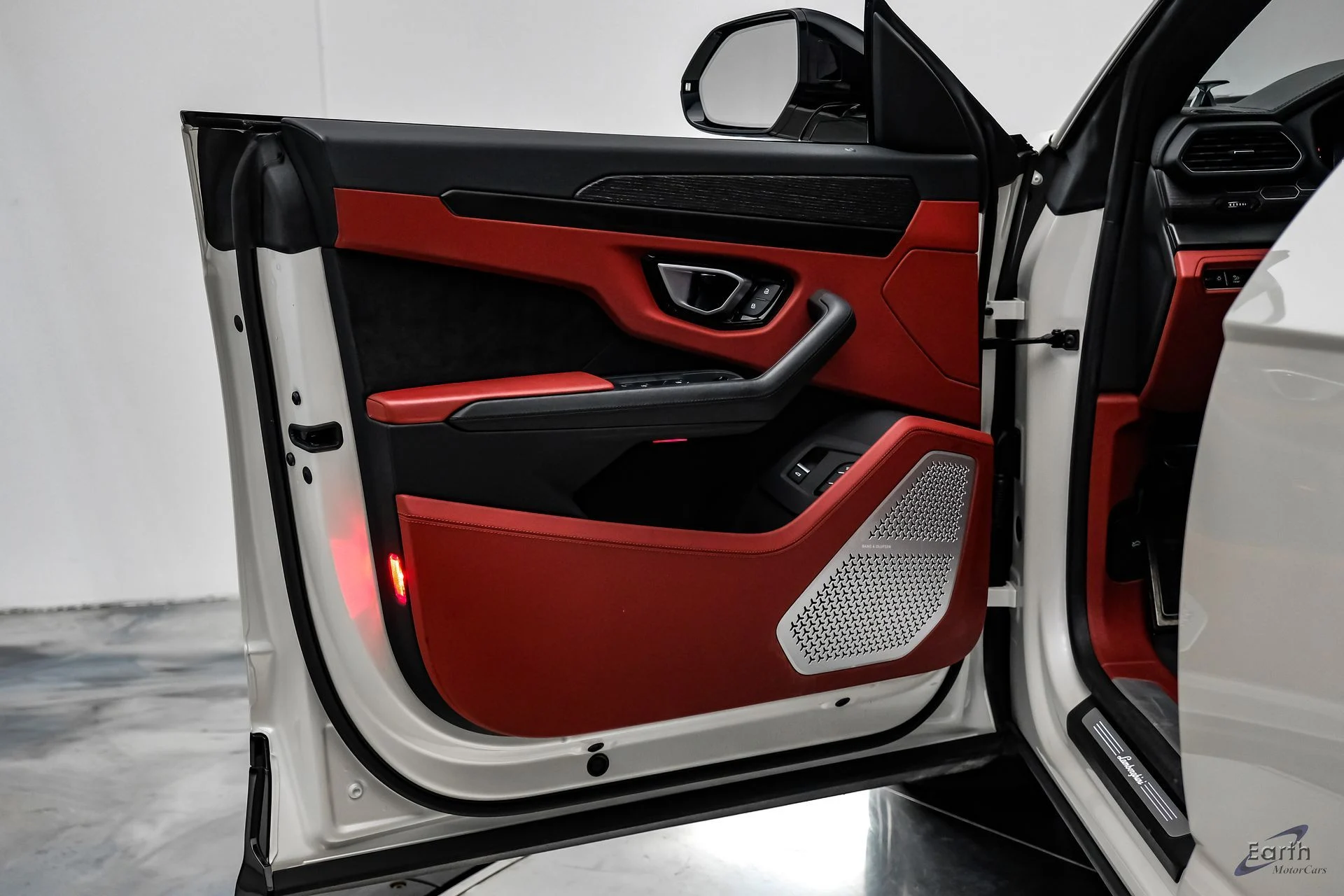 mph090_4197636999_dd2928291009f1b6fc4a90b6bb51e231x_5c9576f76d