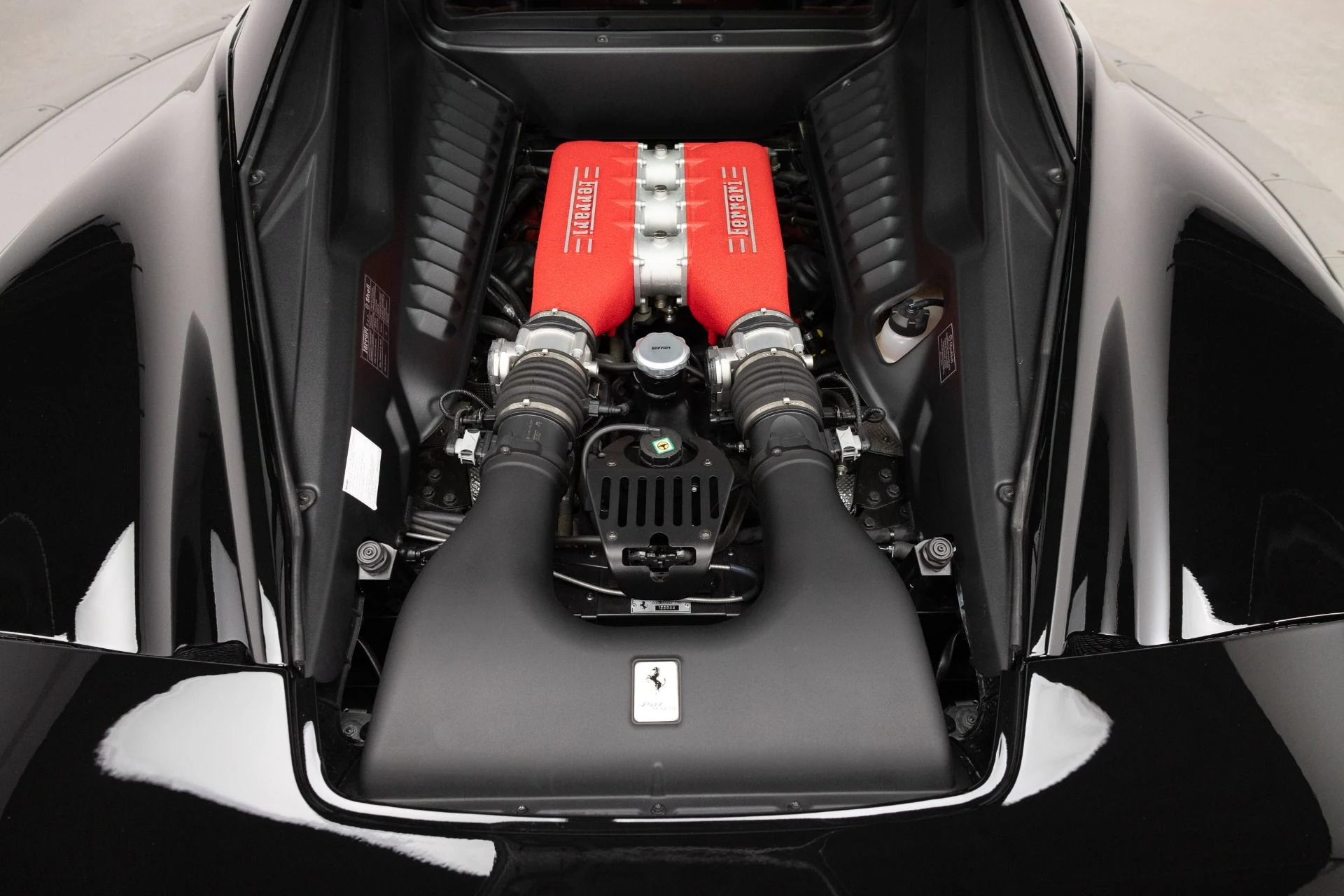 mph090_477300303_Used_2015_Ferrari_458_Italia_1784229410_910cafdd6b