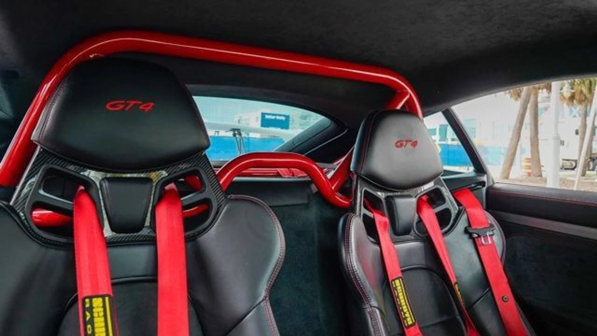 mph090_555412808_used_2020_porsche_718_cayman_gt4coupe_14354_22875819_91_640_0895ed61ae
