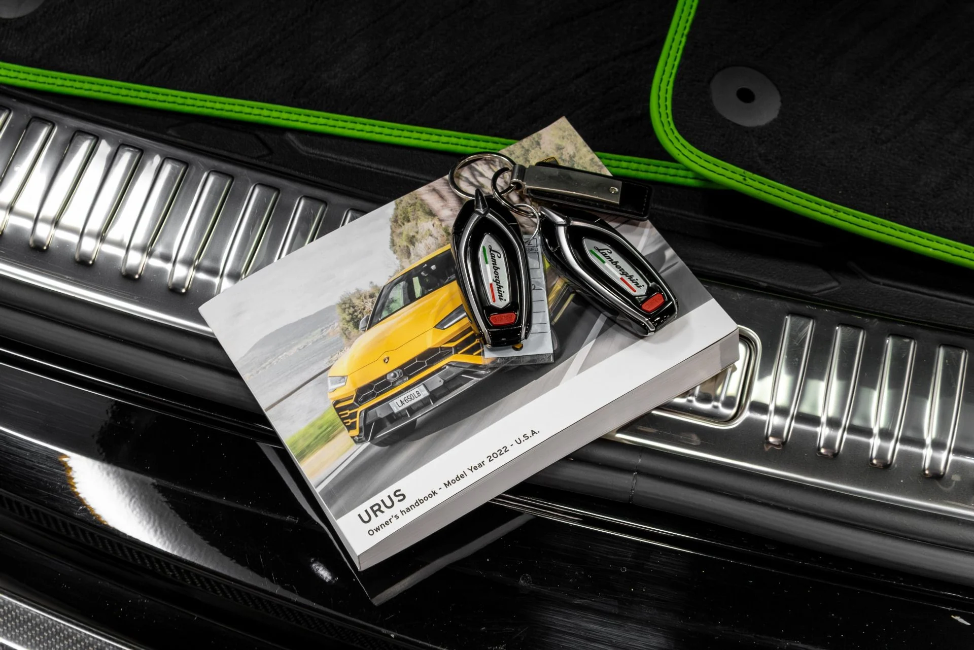 mph090_755054559_Used_2022_Lamborghini_Urus_1771543126_90bd2a0642