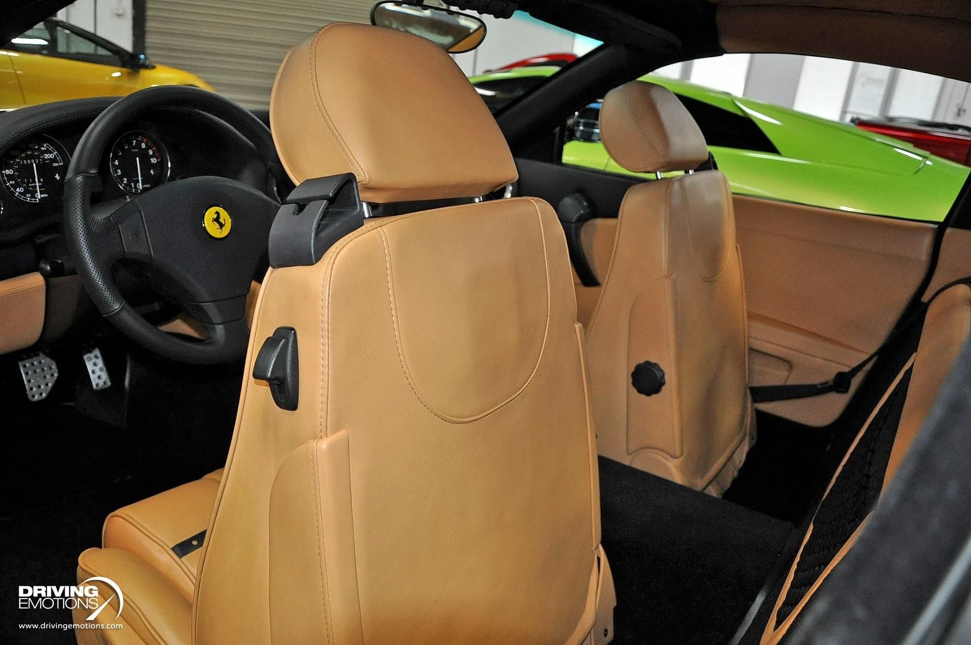 mph090_800371159_284_p91_l_3daf9e7323