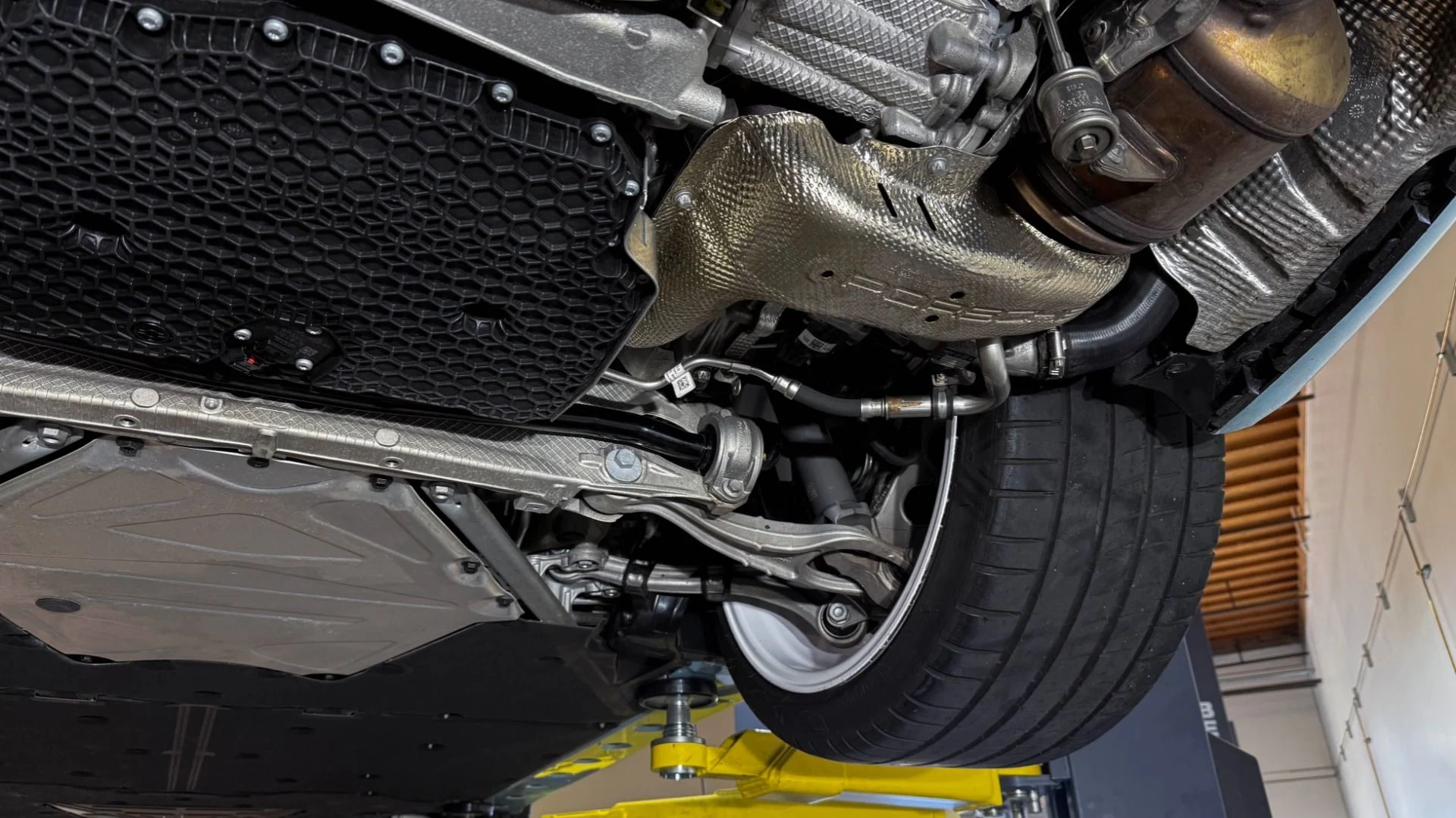 mph091_1119011865_Used_2023_Porsche_911_Targa_4_GTS_1762299539_7b3aa6260f