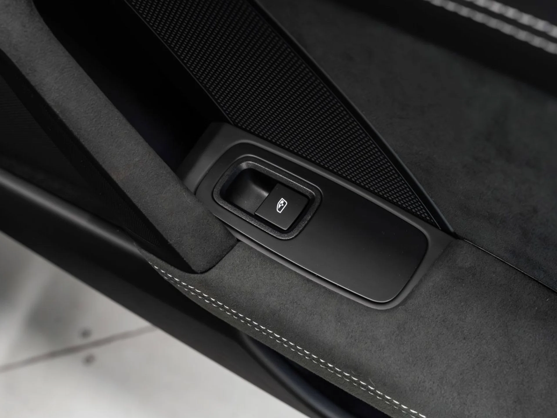 mph091_1262685958_porsche_911_2022_c9858bb33c