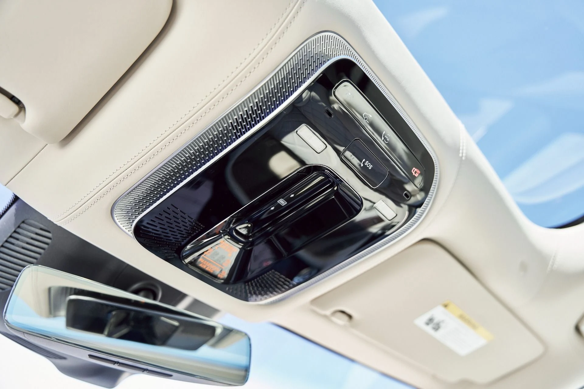 mph091_128156917_Used_2025_Mercedes_Benz_EQS_Maybach_EQS_680_1773365965_d53c2bf18e