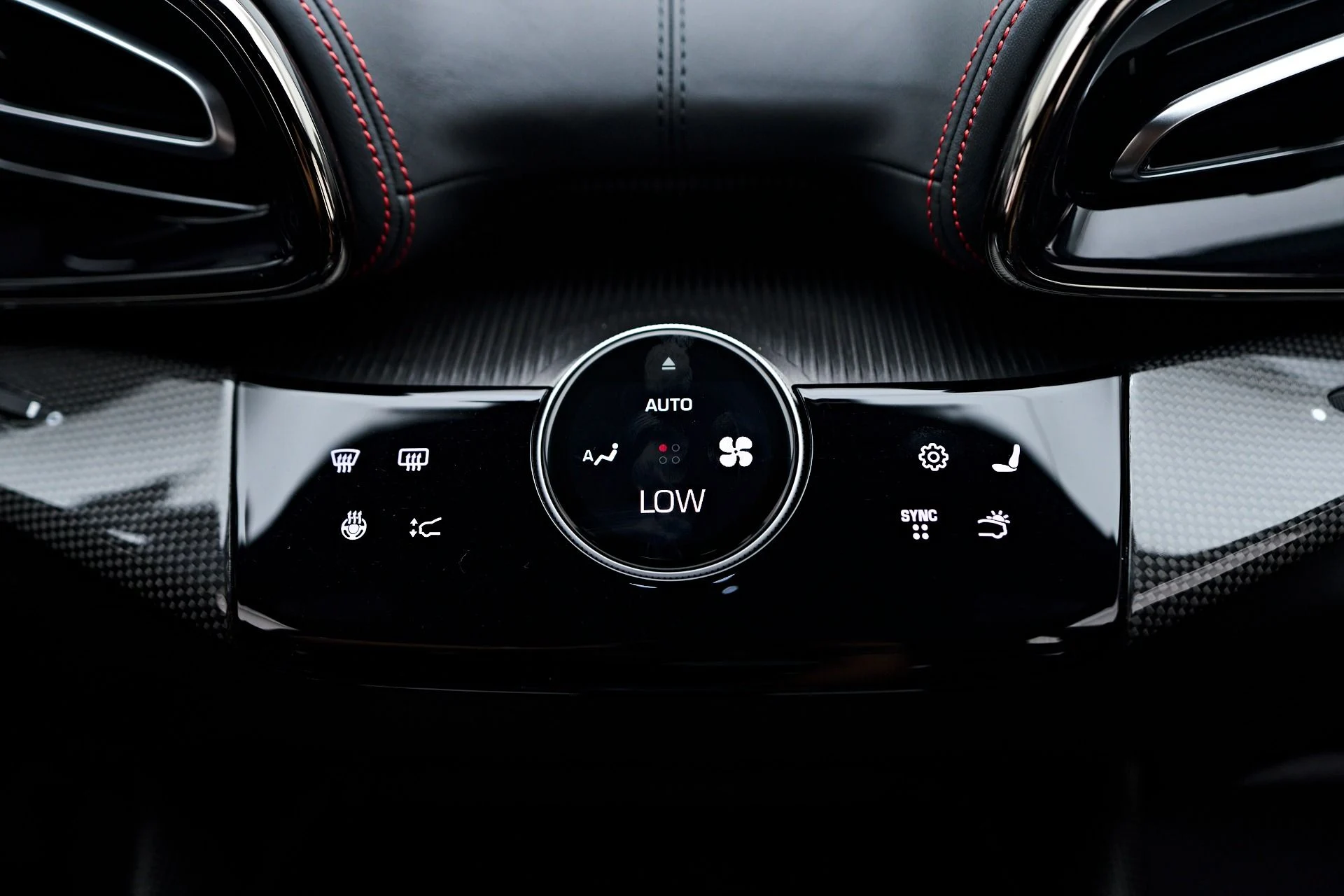 mph091_1381686439_Used_2024_Ferrari_Purosangue_Base_1757201218_c012252ae0