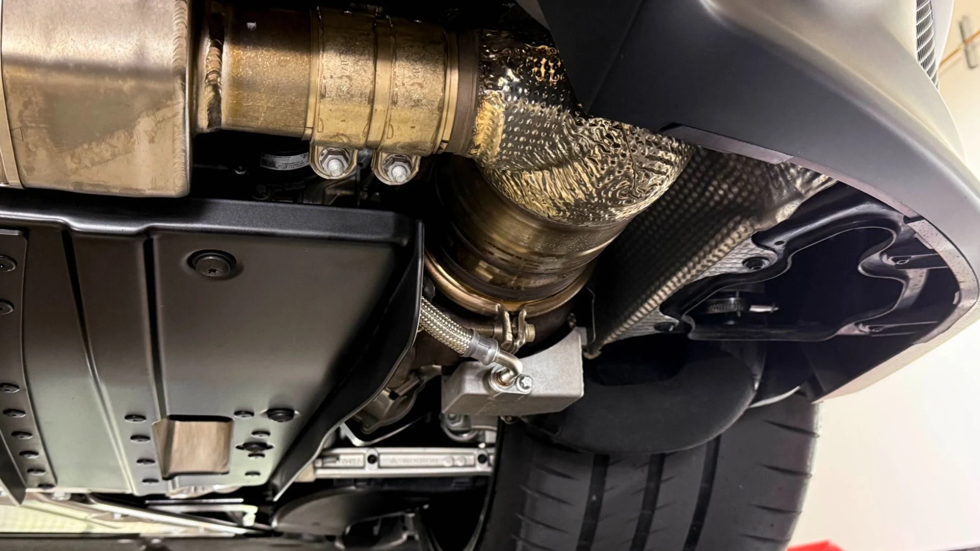 mph091_1570159523_Used_2018_Porsche_911_GT_2_RS_1762388144_e2b5f4d6be