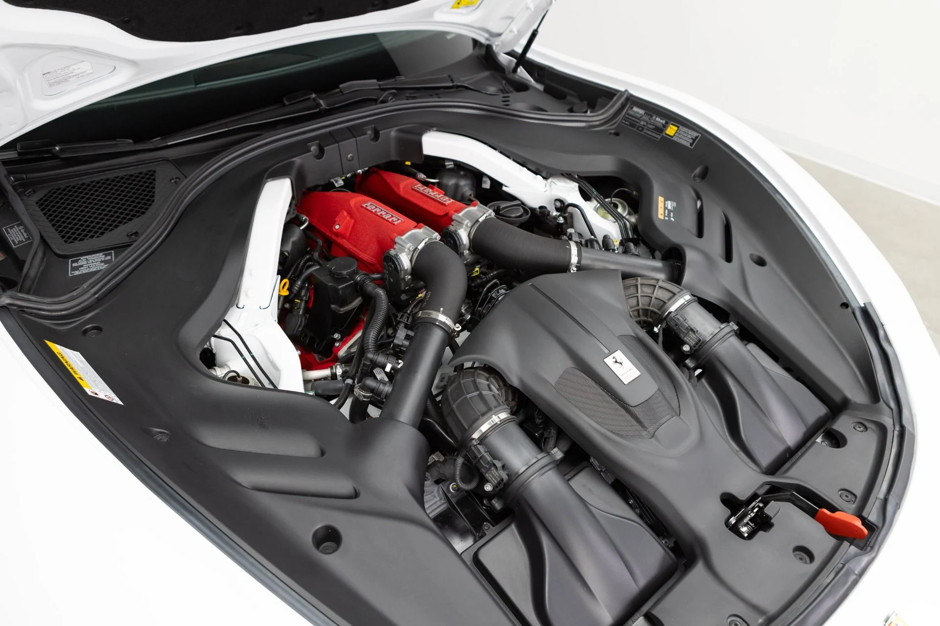 mph091_1634282850_Used_2024_Ferrari_Roma_1772563758_57aed47b1f