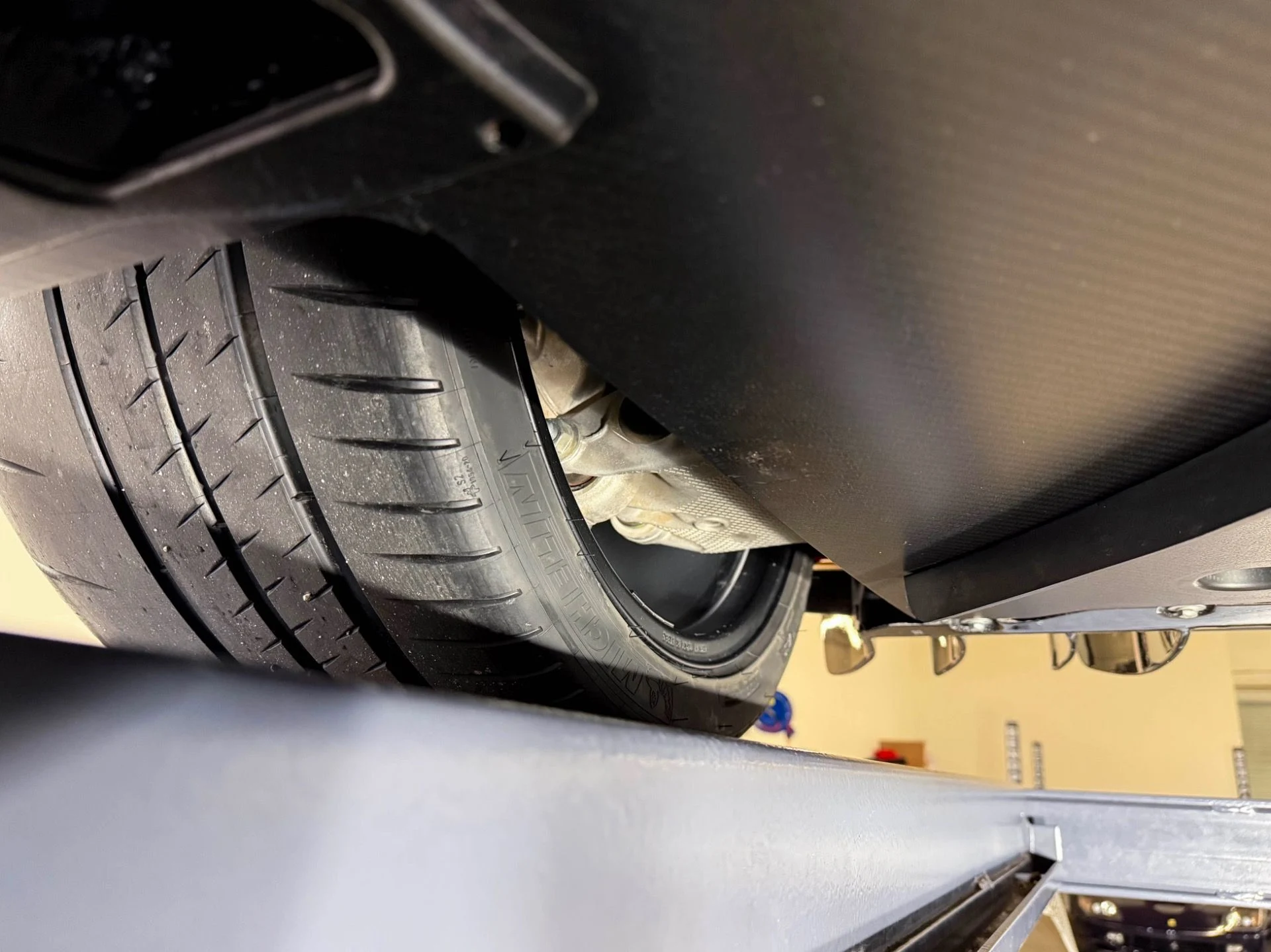 mph091_1914536344_Used_2019_Ferrari_488_Pista_Coupe_1764016785_513d07842c