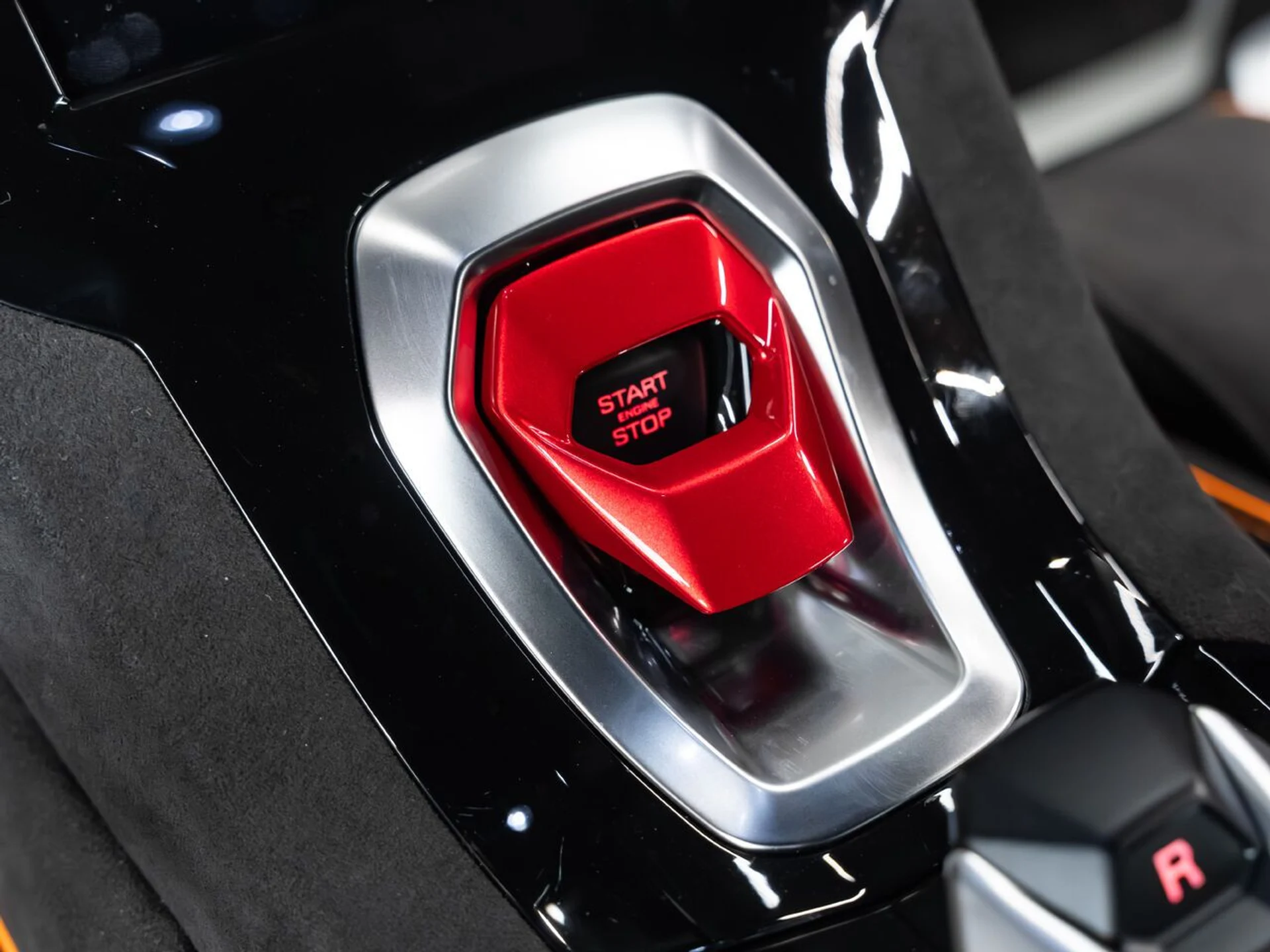 mph091_2206182757_lamborghini_huracan_2023_a0b7f039d3