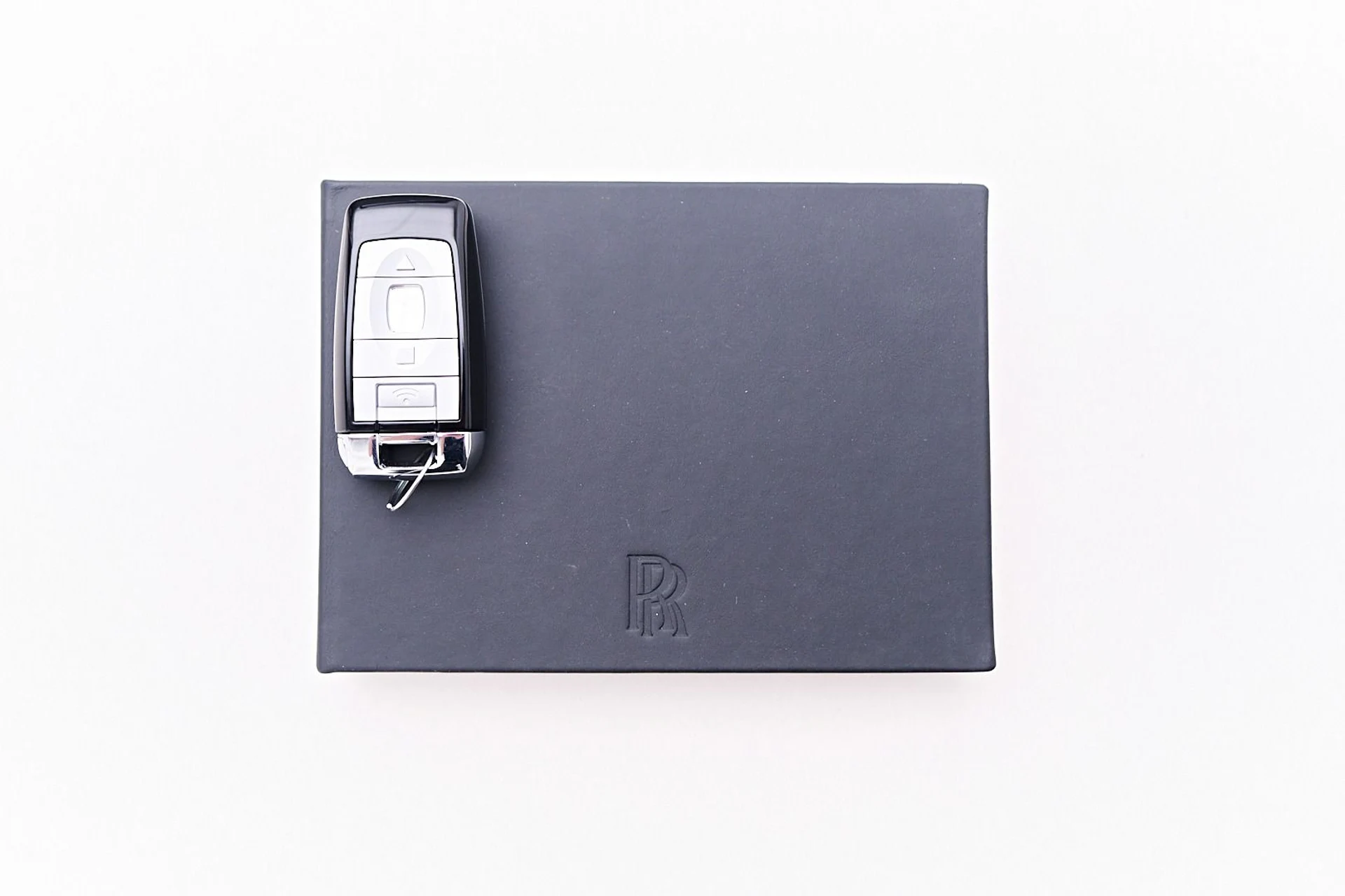 mph091_257172244_Used_2019_Rolls_Royce_Ghost_Base_1744847276_61c5b49187