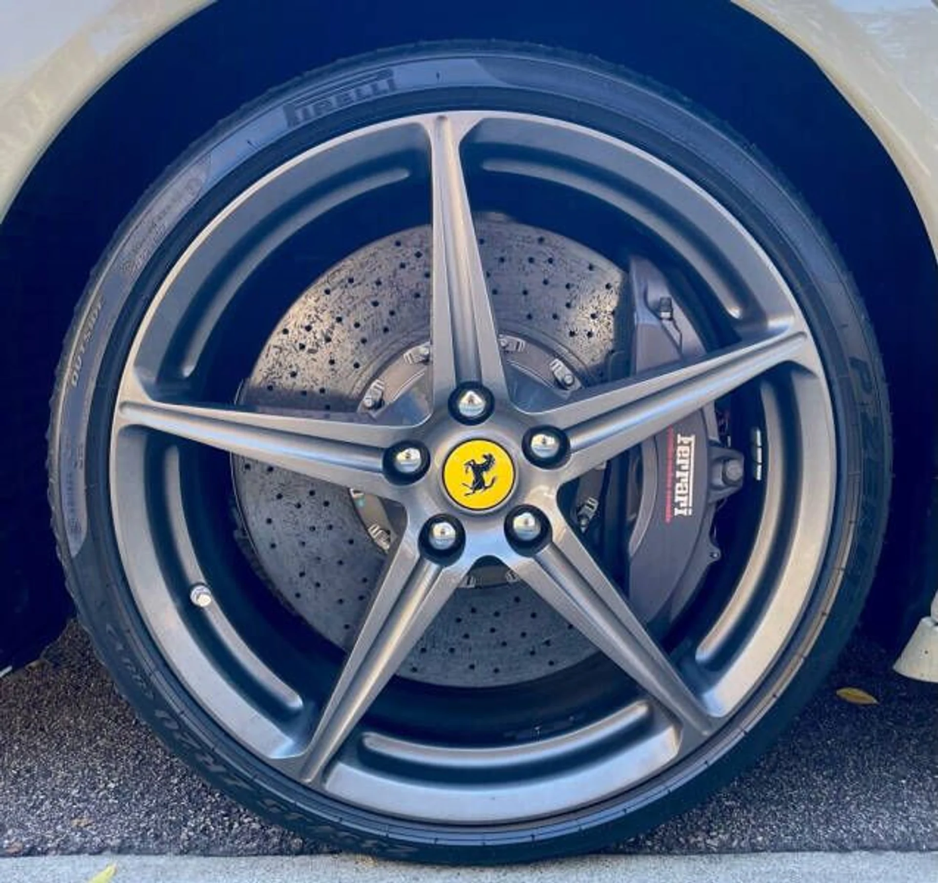 mph091_2605457974_2013_ferrari_458_spider_base_2dr_convertible_bb35d09193