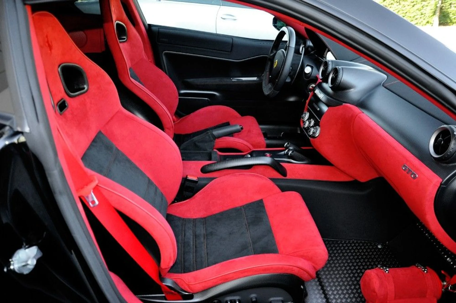 mph091_2672661962_82_p92_l_7504a3d69f