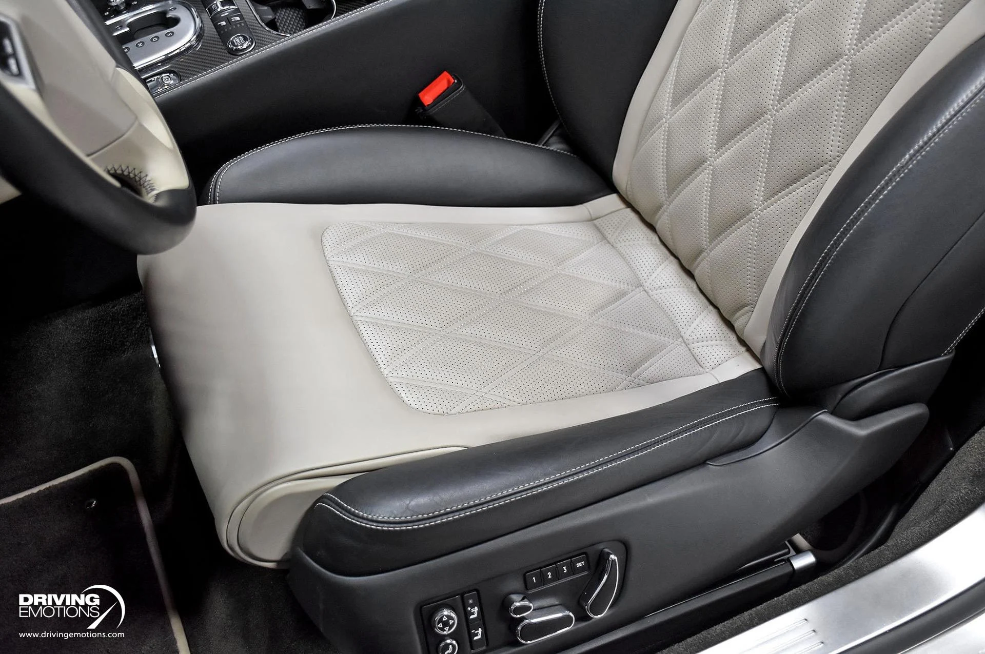 mph091_2805364233_871_p92_l_83dbb05ac8