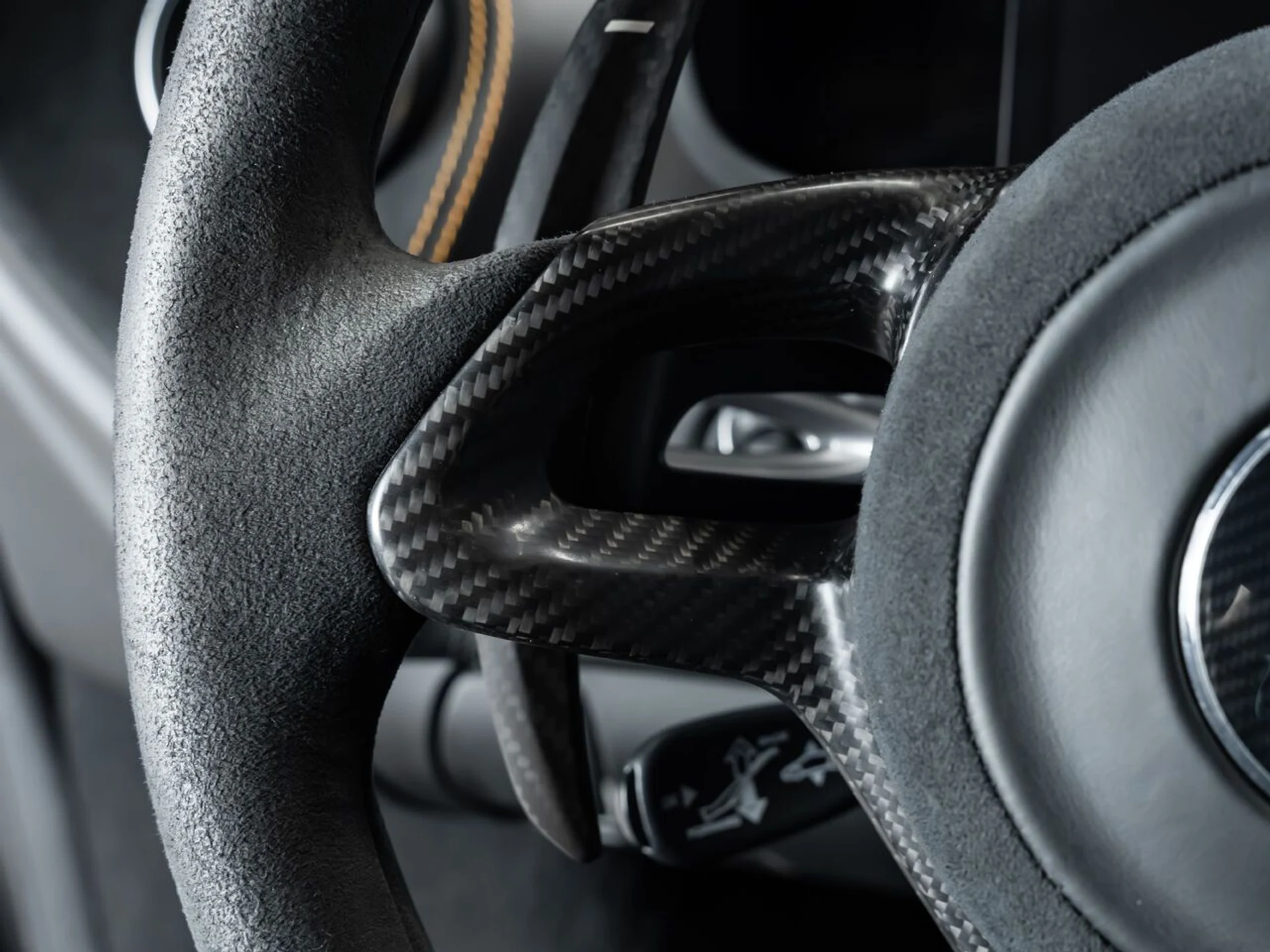 mph091_3266990839_mclaren_570s_2017_c58e8d64c8