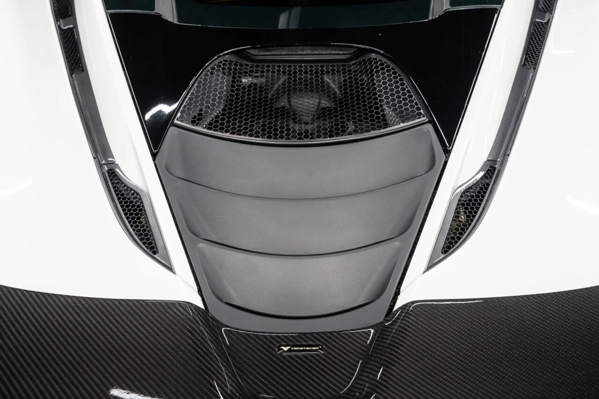 mph091_3276199940_mclaren_720s_2018_d53fae96e3
