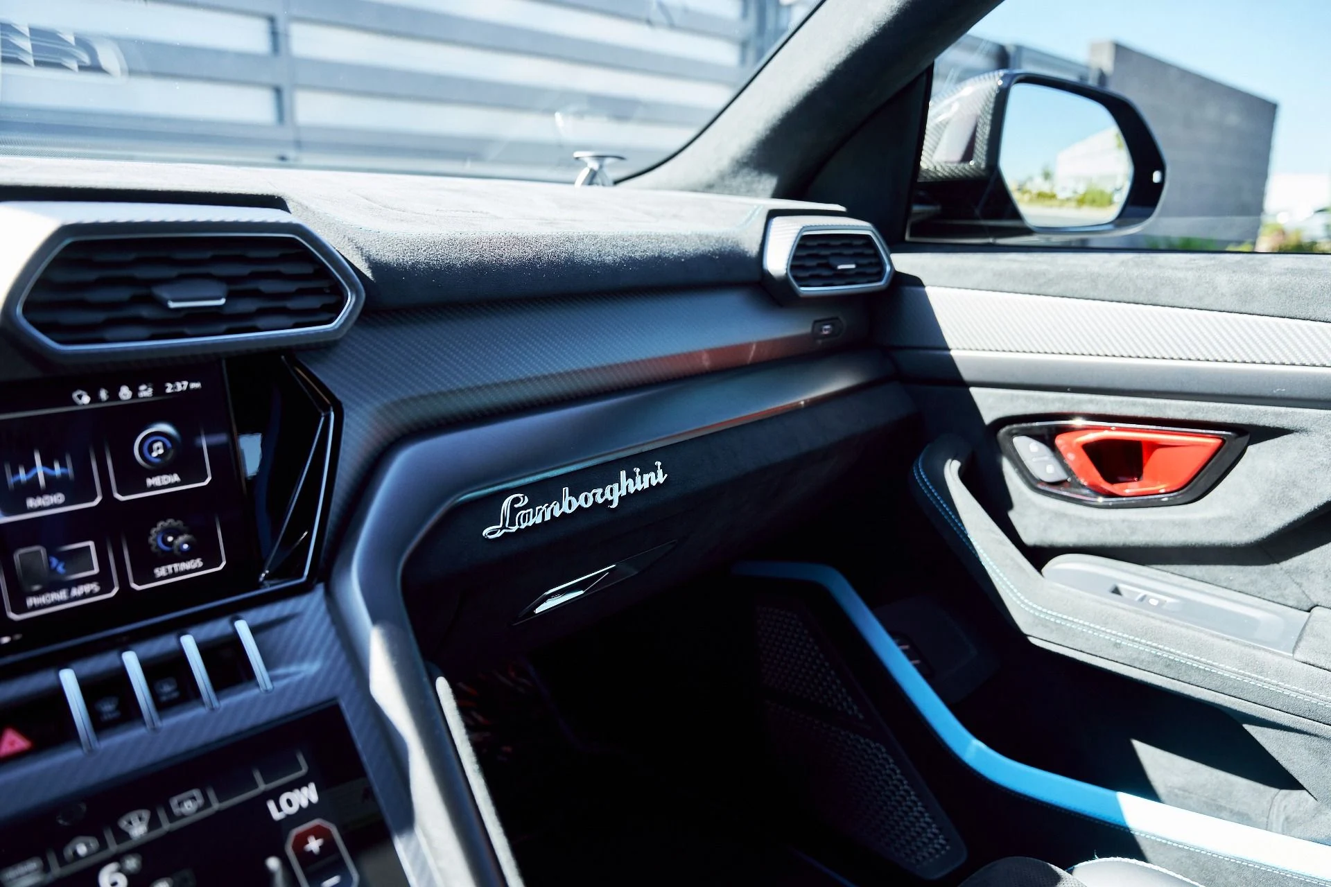 mph091_3304926490_Used_2024_Lamborghini_Urus_Performante_1773367261_ec39c8a5b3